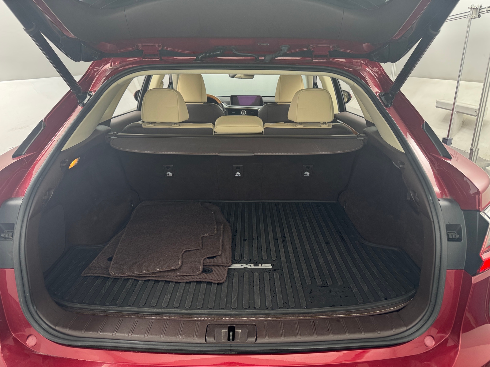 Thumbnail: 2016 Lexus RX - 6