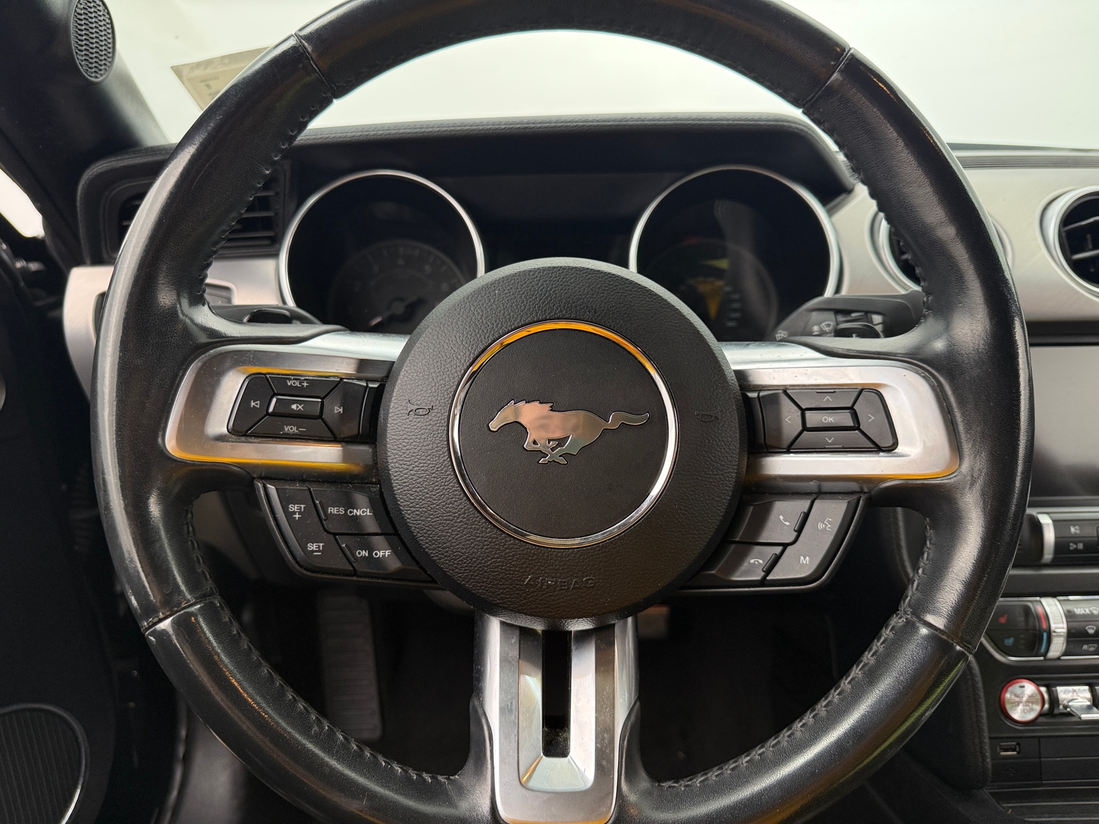 Thumbnail: 2019 Ford Mustang - 4