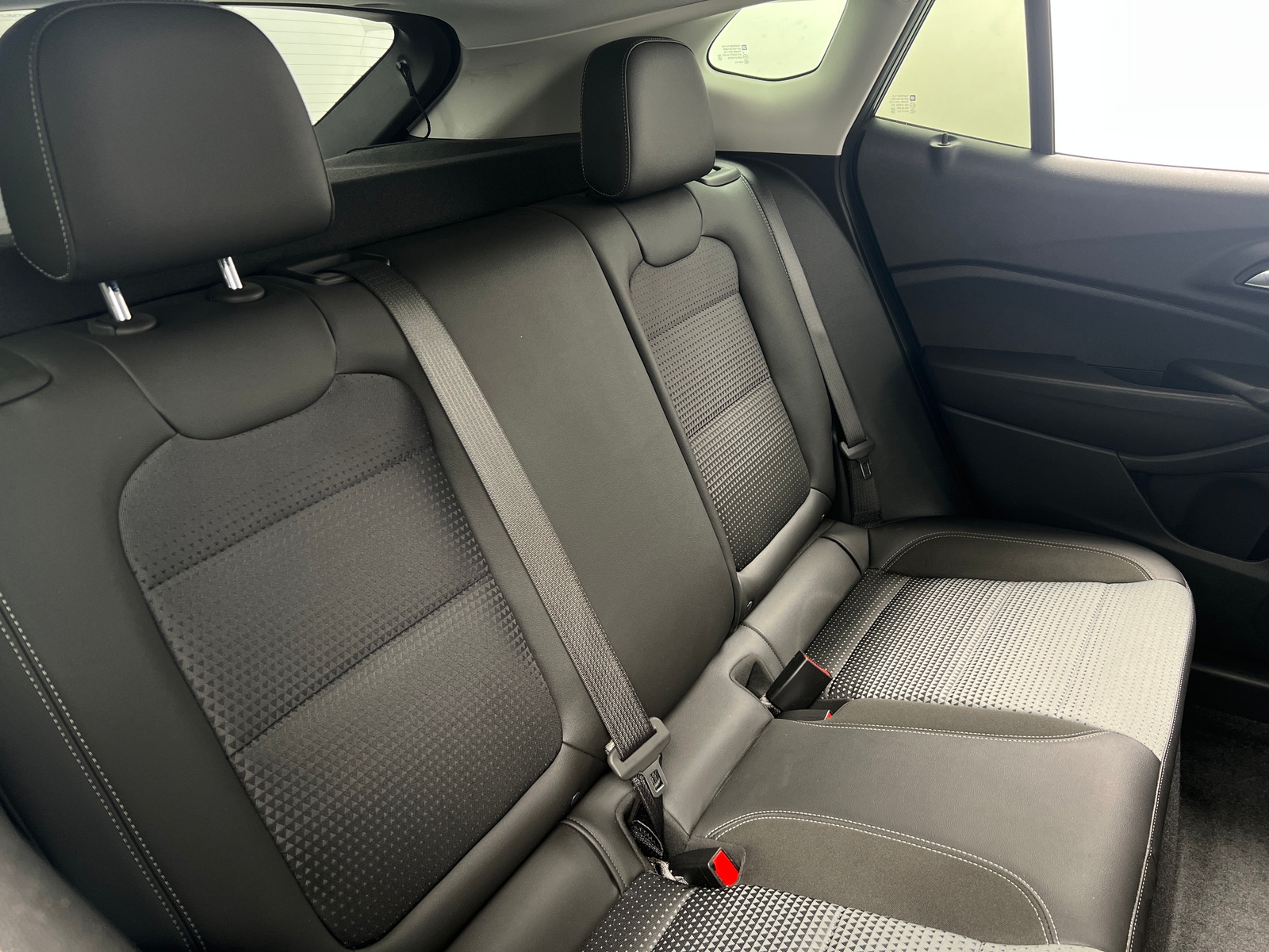 Thumbnail: 2025 Chevrolet Trax - 6