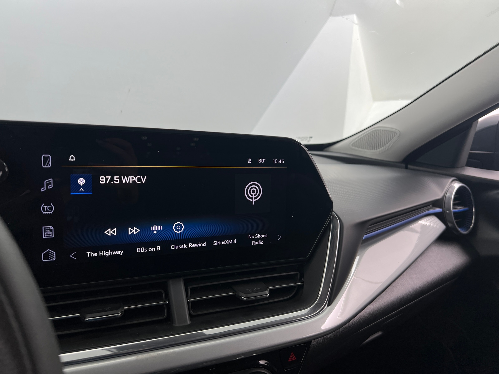 Thumbnail: 2025 Chevrolet Trax - 4