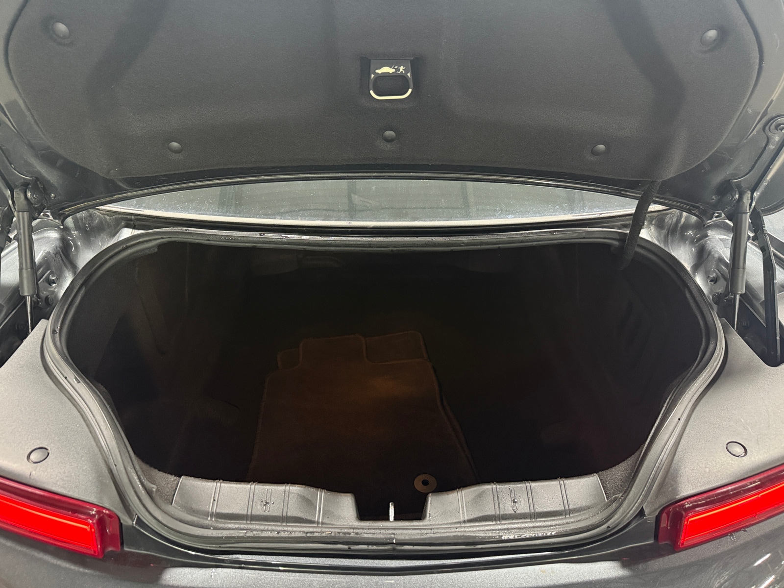 Thumbnail: 2018 Chevrolet Camaro - 5