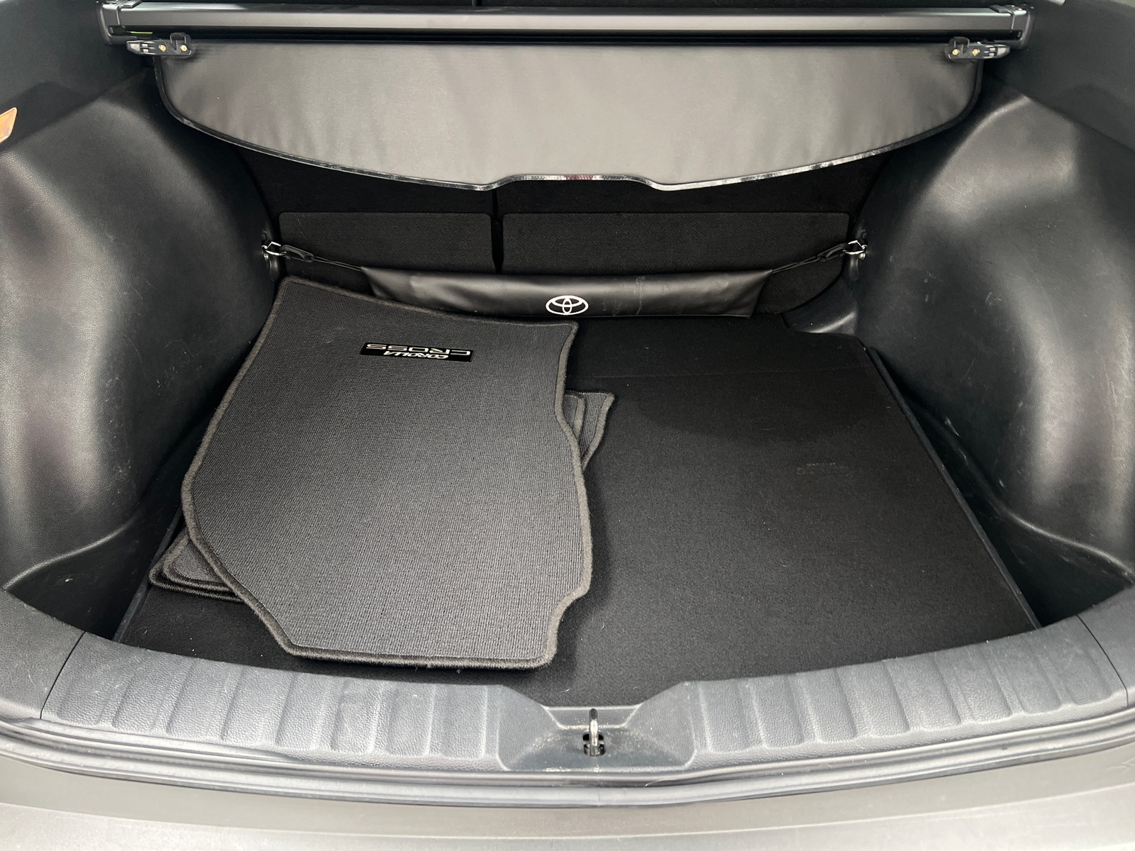 Thumbnail: 2022 Toyota Corolla Cross - 6