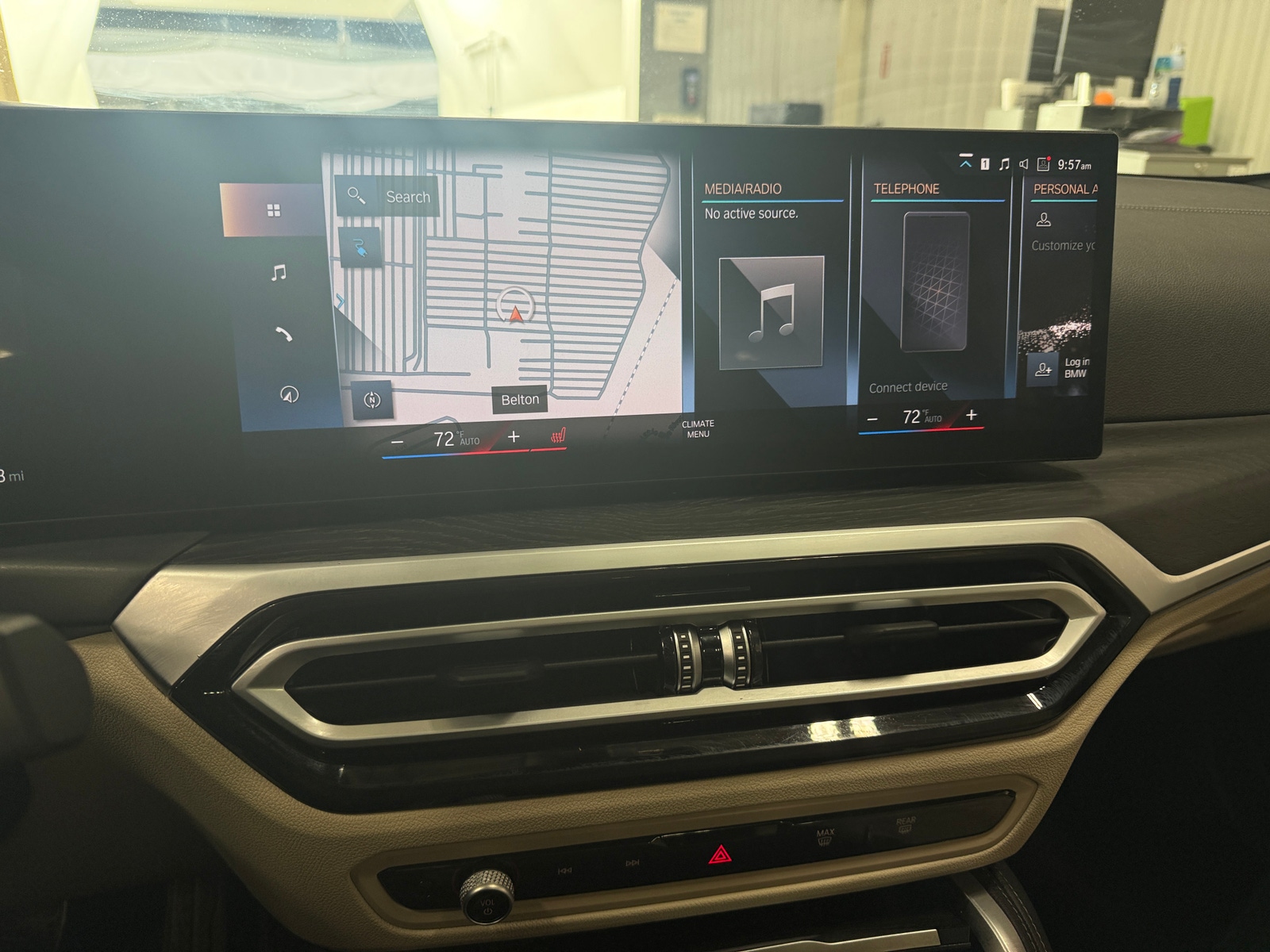 Thumbnail: 2023 BMW i4 - 2