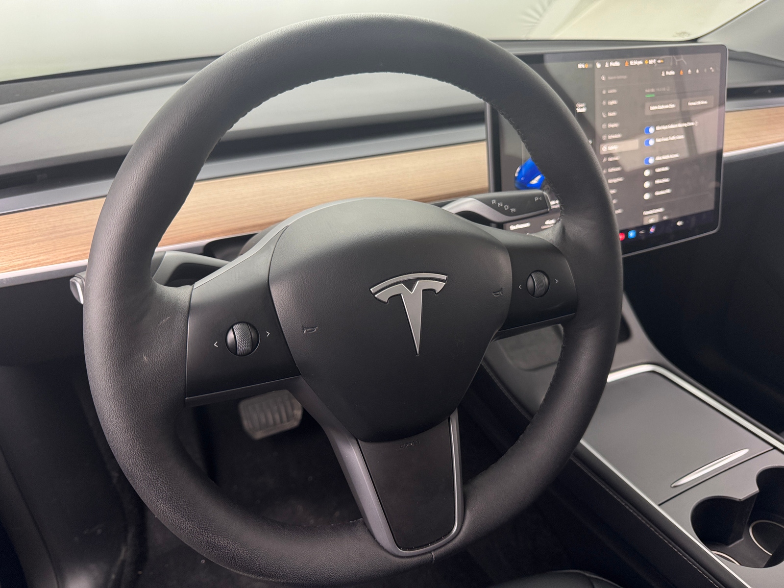 Thumbnail: 2024 Tesla Model Y - 4