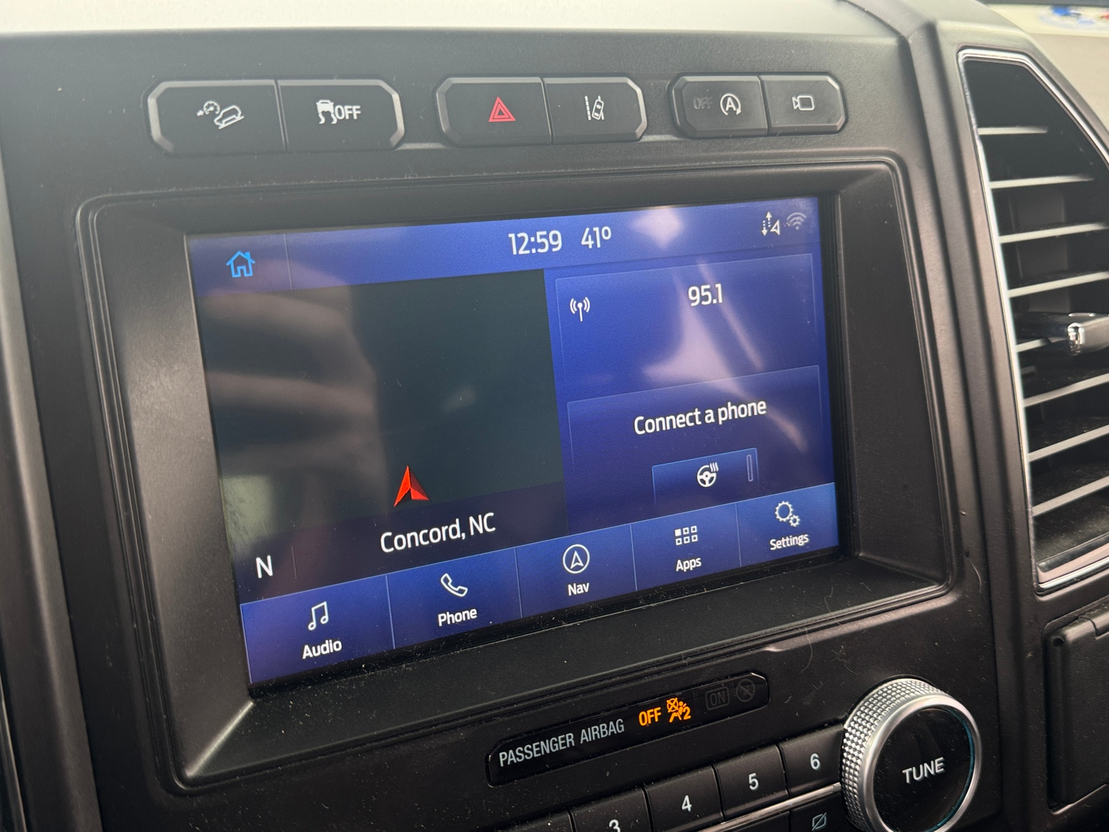 Thumbnail: 2021 Ford Expedition - 3