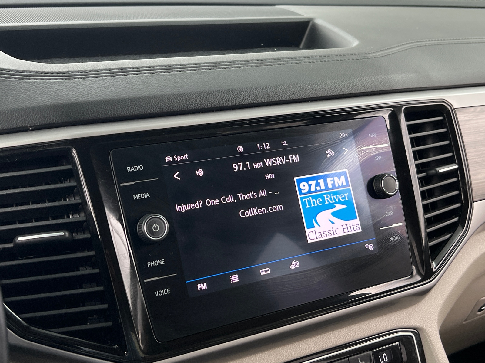 Thumbnail: 2021 Volkswagen Atlas - 3