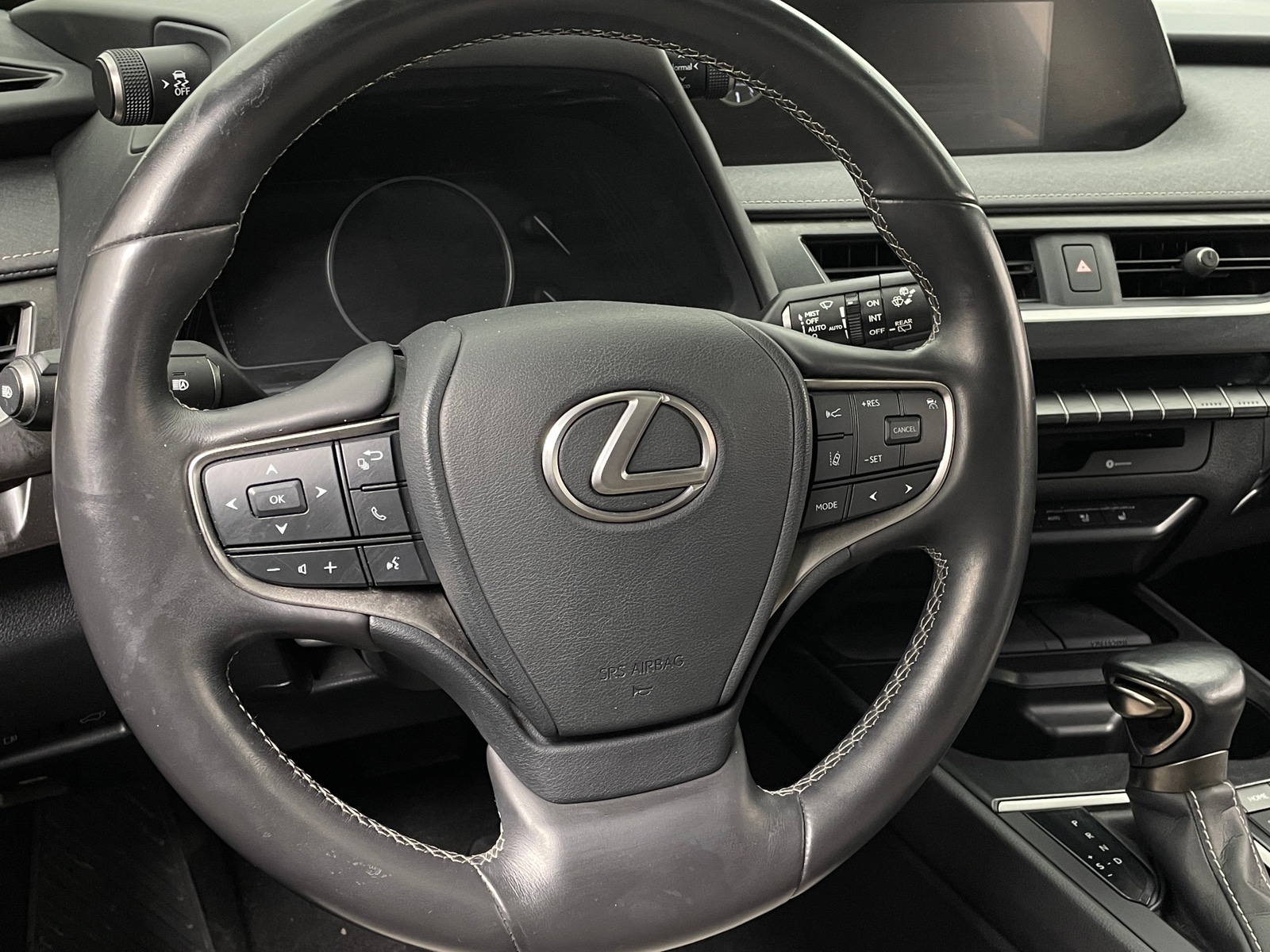 Thumbnail: 2021 Lexus UX - 4