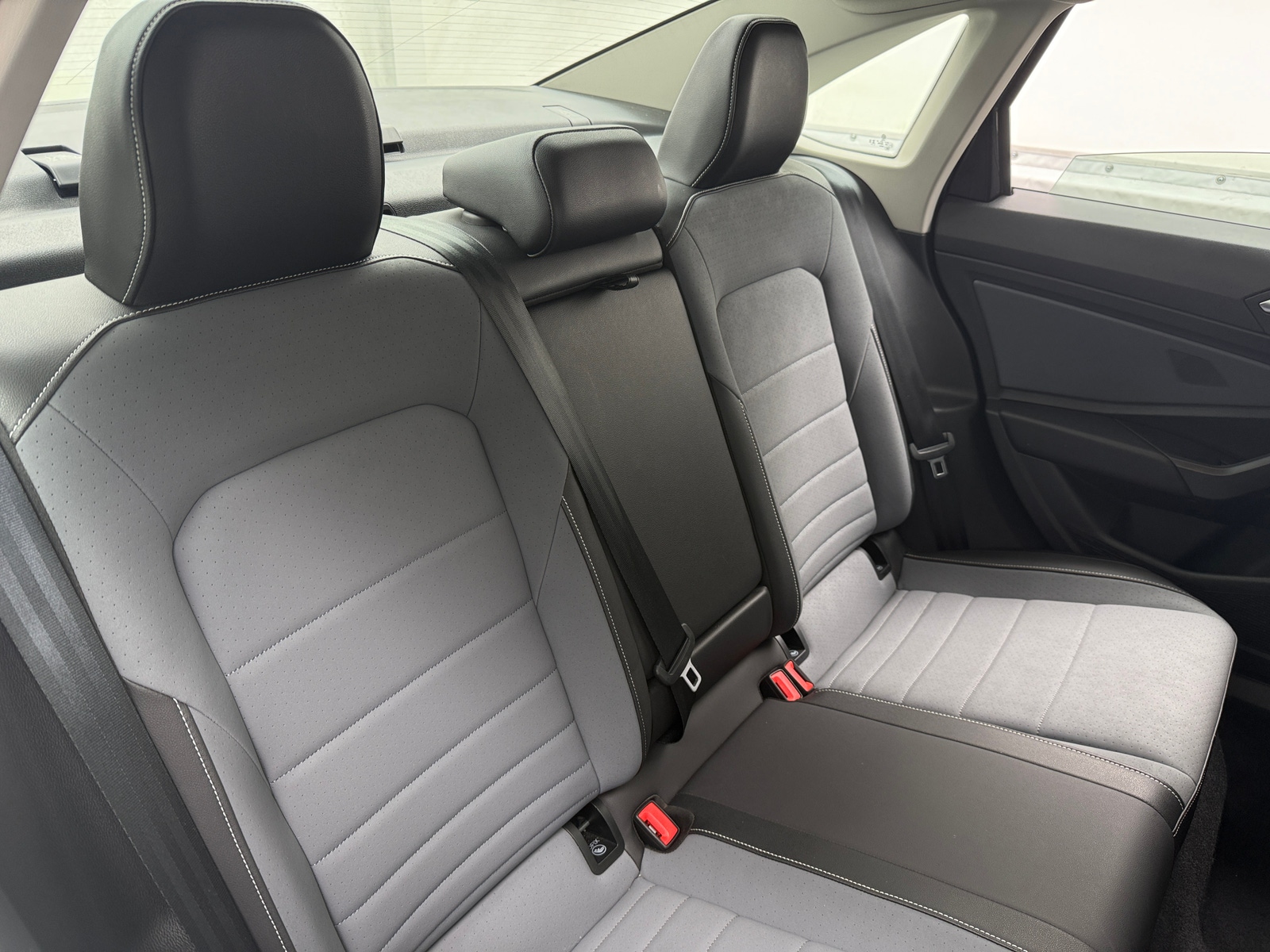 Thumbnail: 2025 Volkswagen Jetta - 5