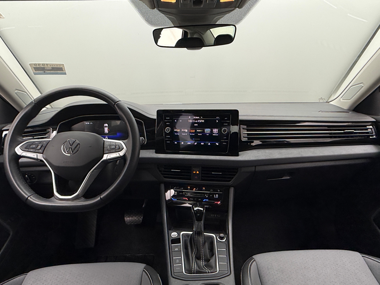 Thumbnail: 2025 Volkswagen Jetta - 2