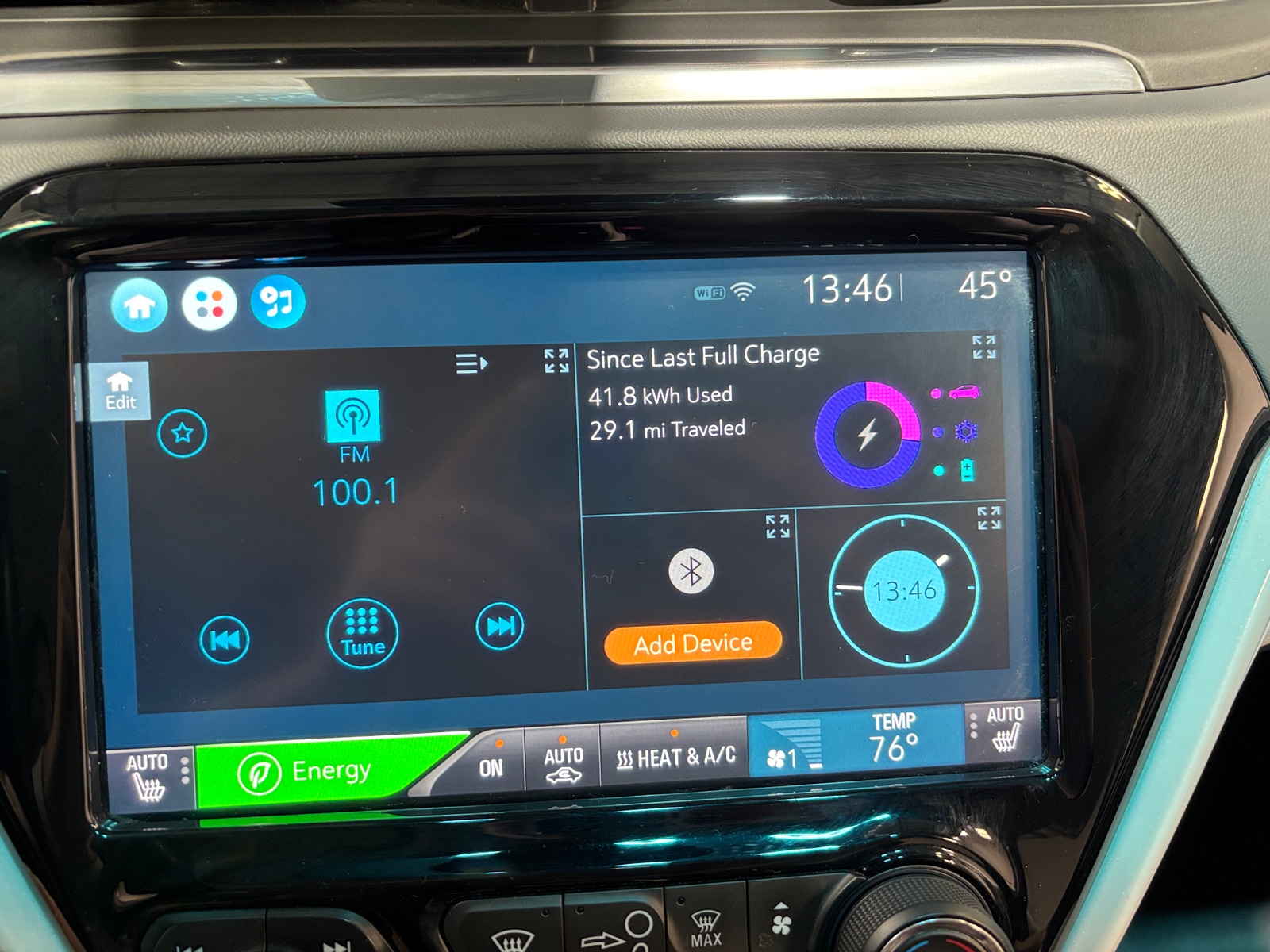 Thumbnail: 2017 Chevrolet Bolt EV - 3