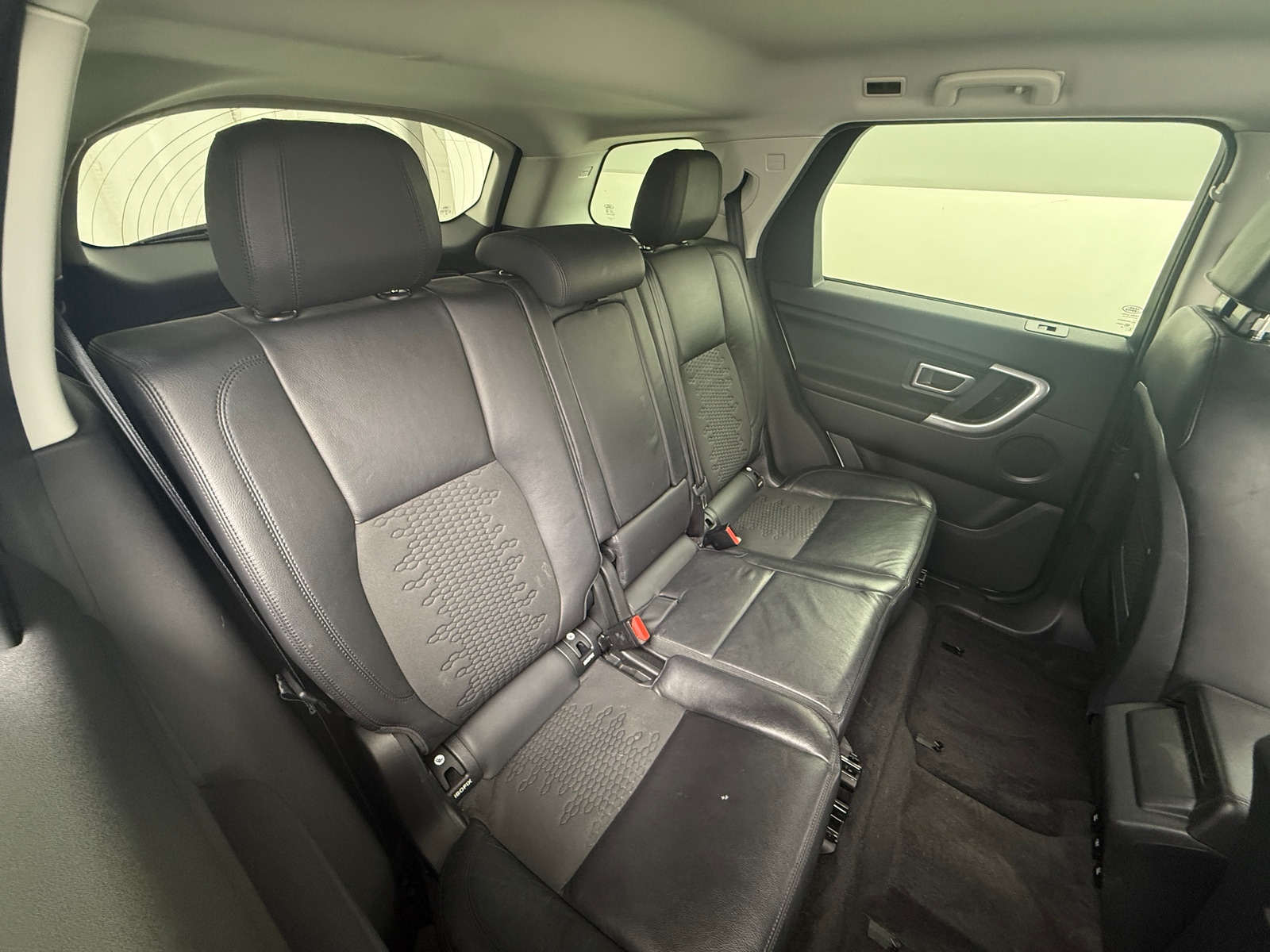 Thumbnail: 2019 Land Rover Discovery Sport - 5