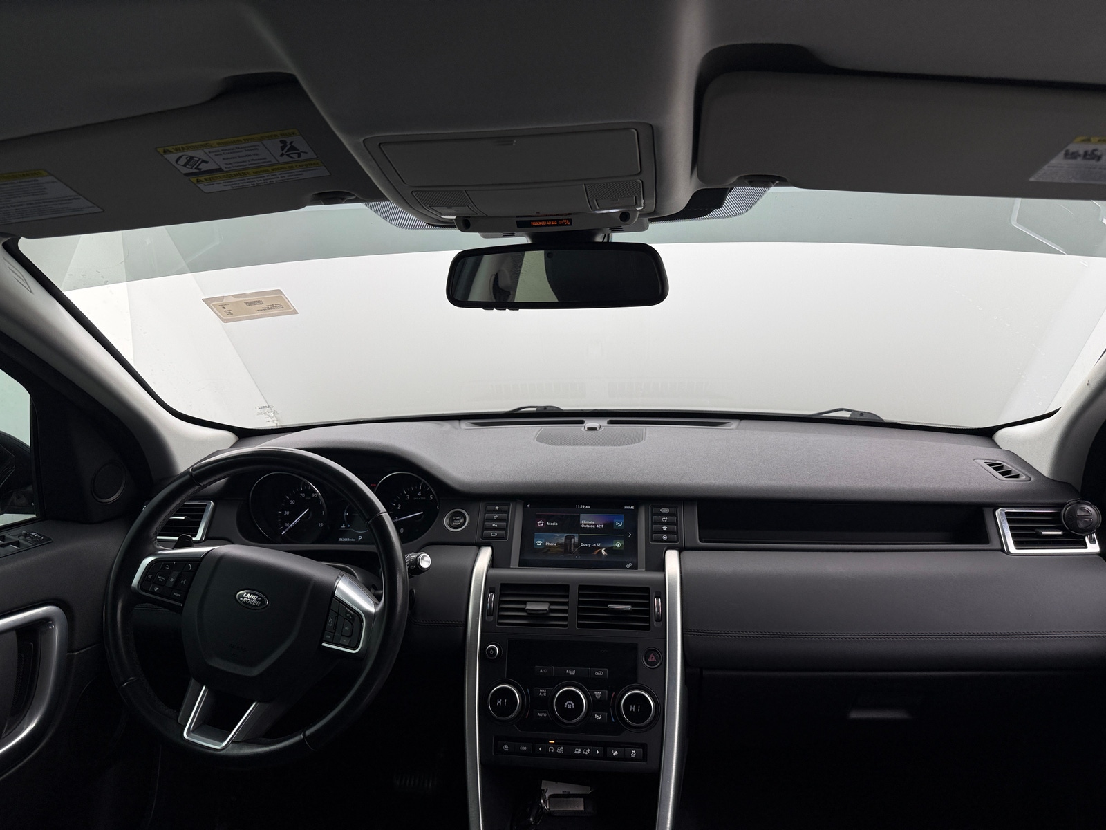 Thumbnail: 2019 Land Rover Discovery Sport - 2