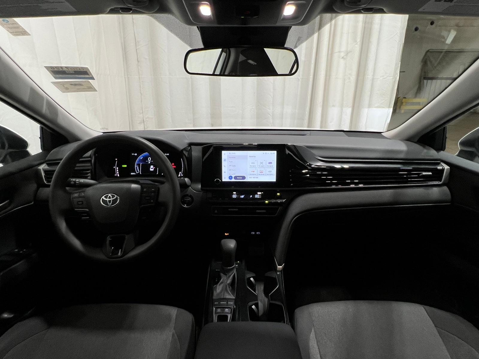 Thumbnail: 2025 Toyota Camry - 3