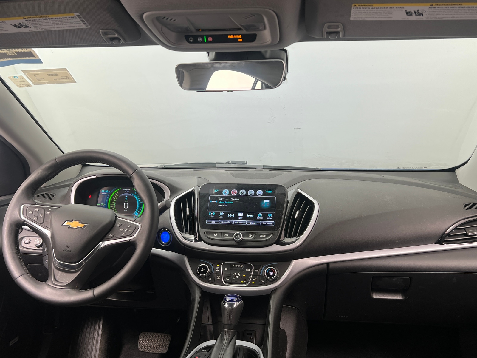 Thumbnail: 2017 Chevrolet Volt - 3