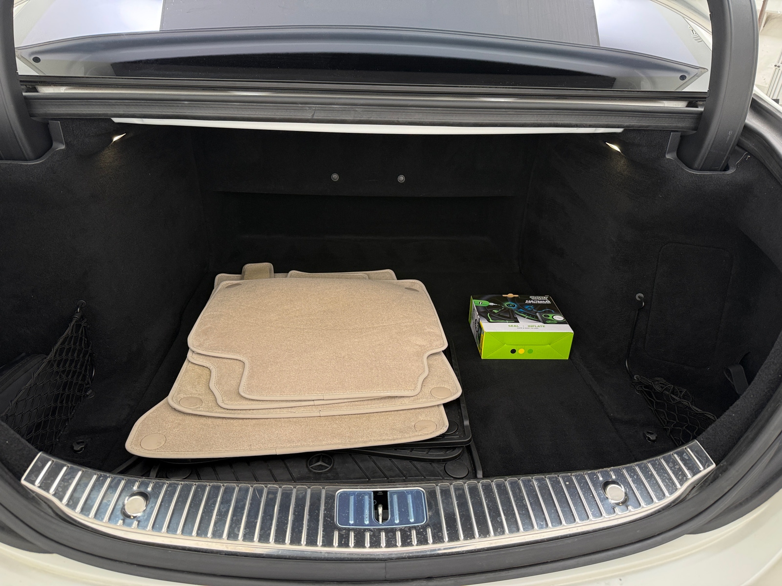 Thumbnail: 2014 Mercedes-Benz S-Class - 6