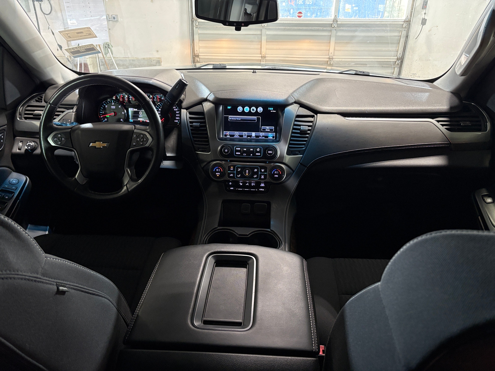 Thumbnail: 2017 Chevrolet Tahoe - 3