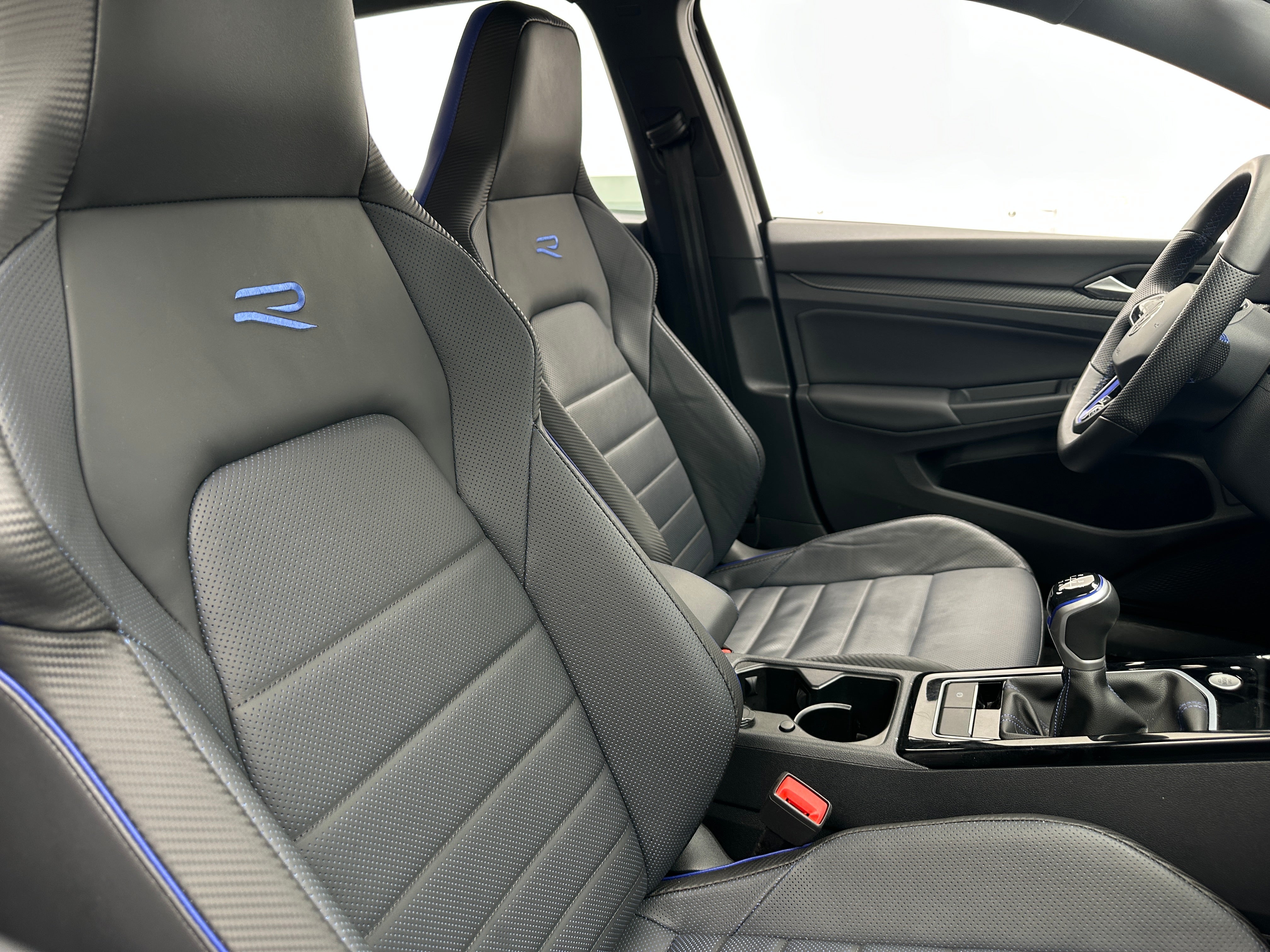 2024 Volkswagen Golf R - Image 1