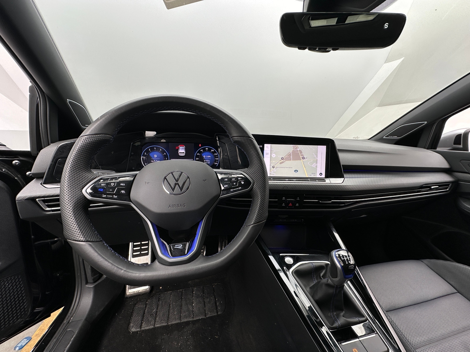 Thumbnail: 2024 Volkswagen Golf - 2