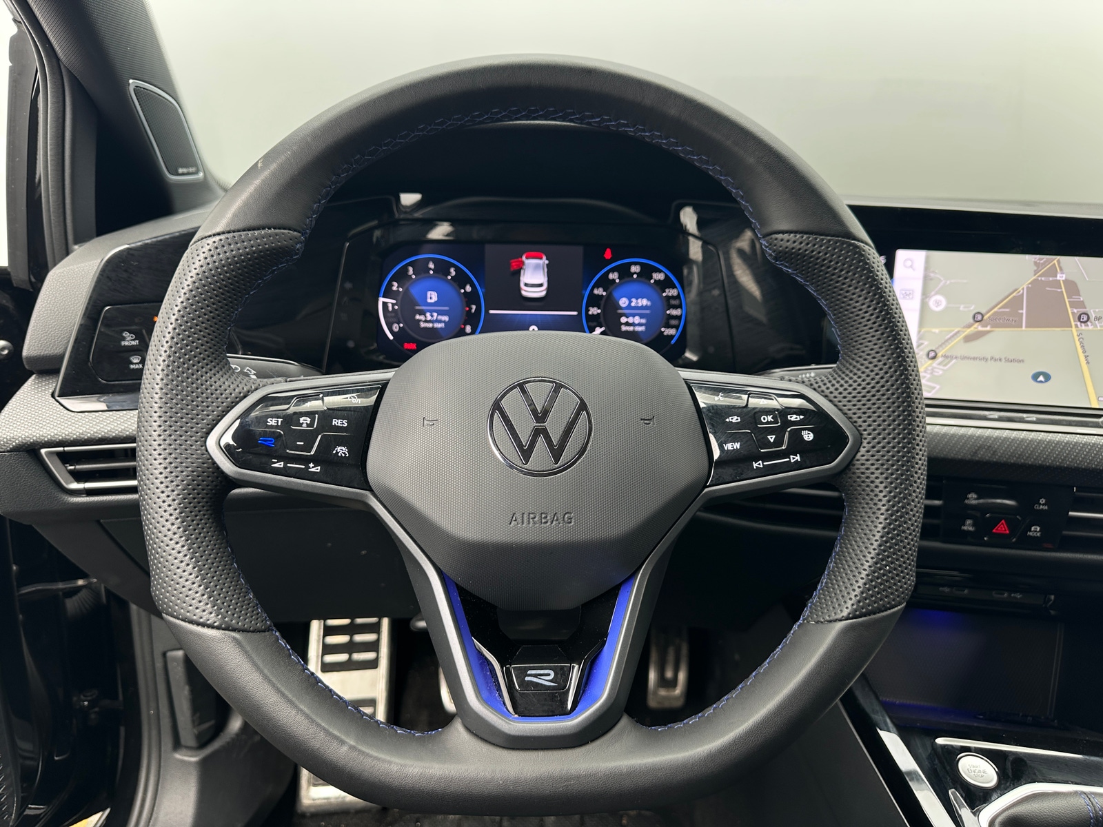 Thumbnail: 2024 Volkswagen Golf - 4