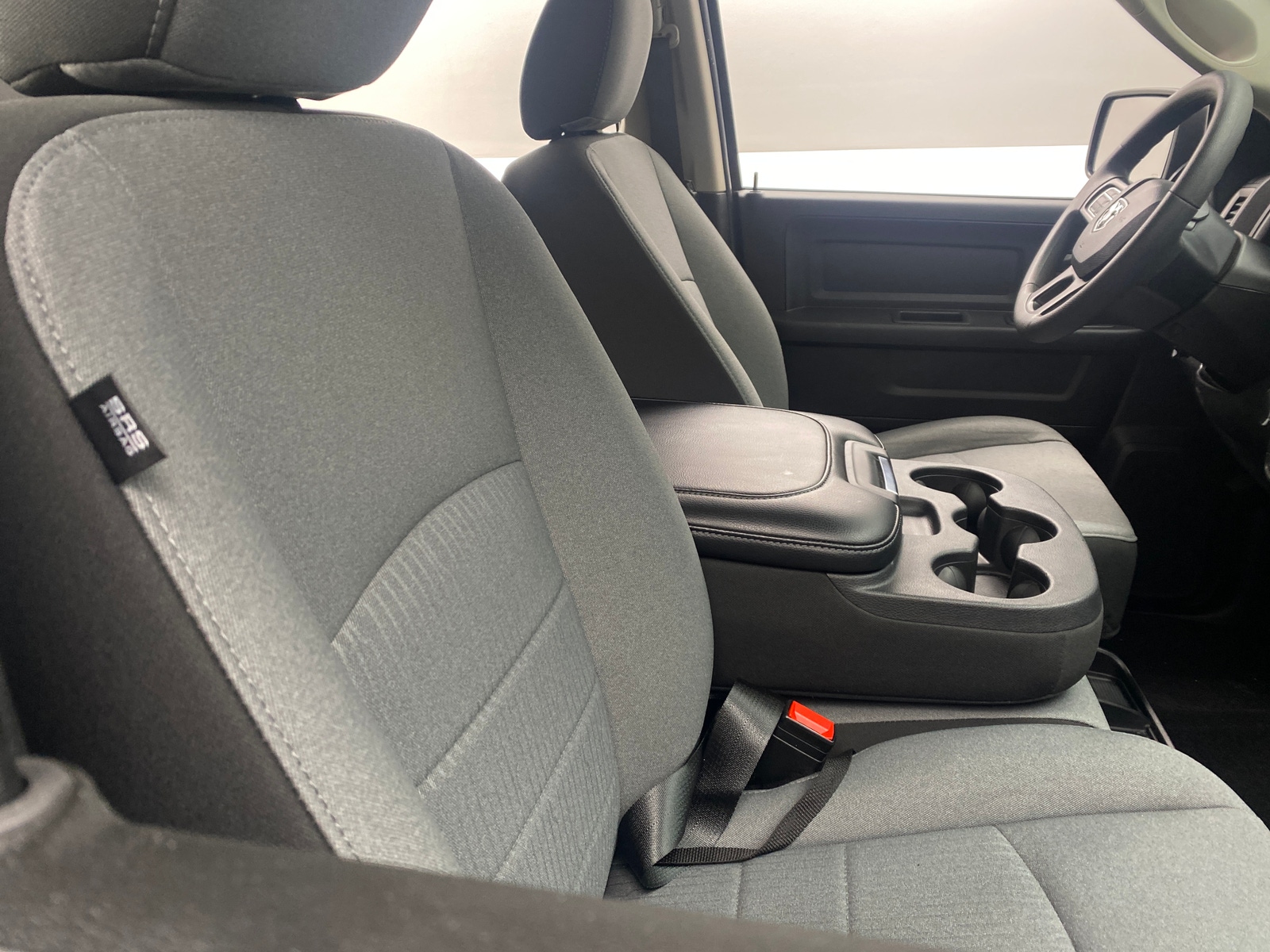 Thumbnail: 2024 RAM 1500 Classic - 2