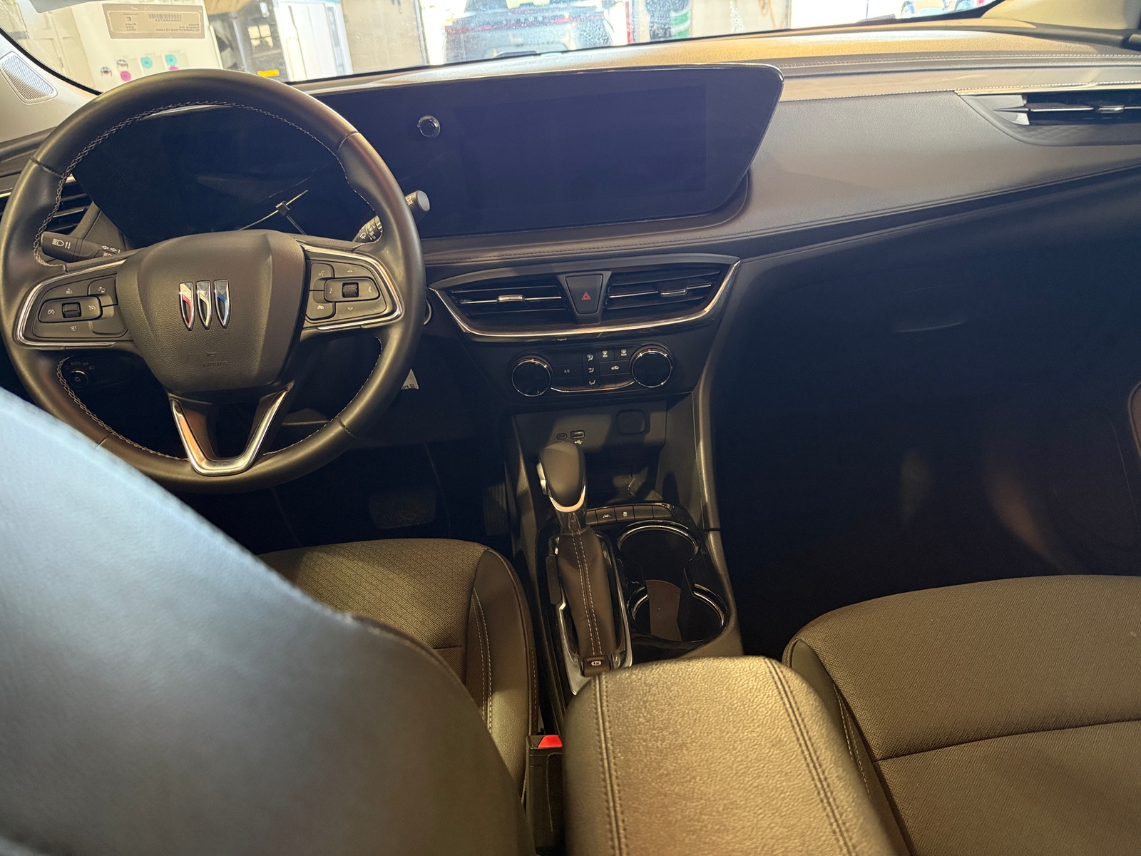 Thumbnail: 2025 Buick Encore GX - 3