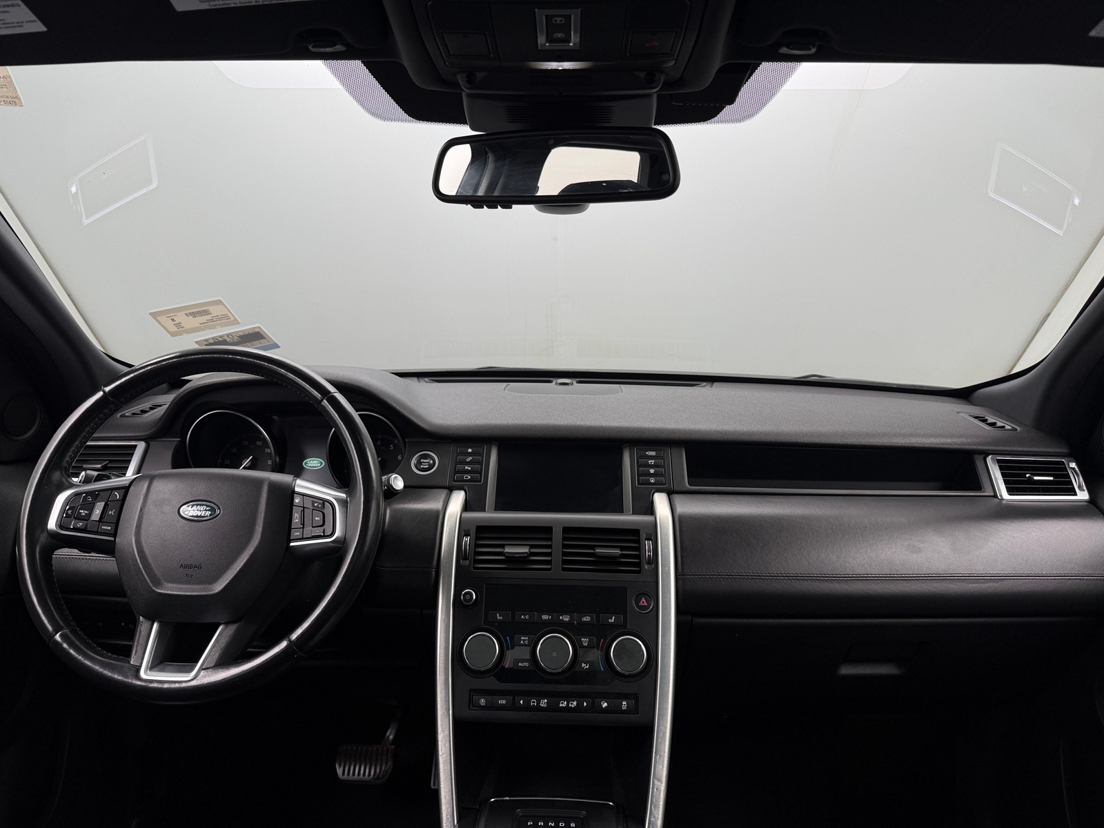 Thumbnail: 2019 Land Rover Discovery Sport - 2