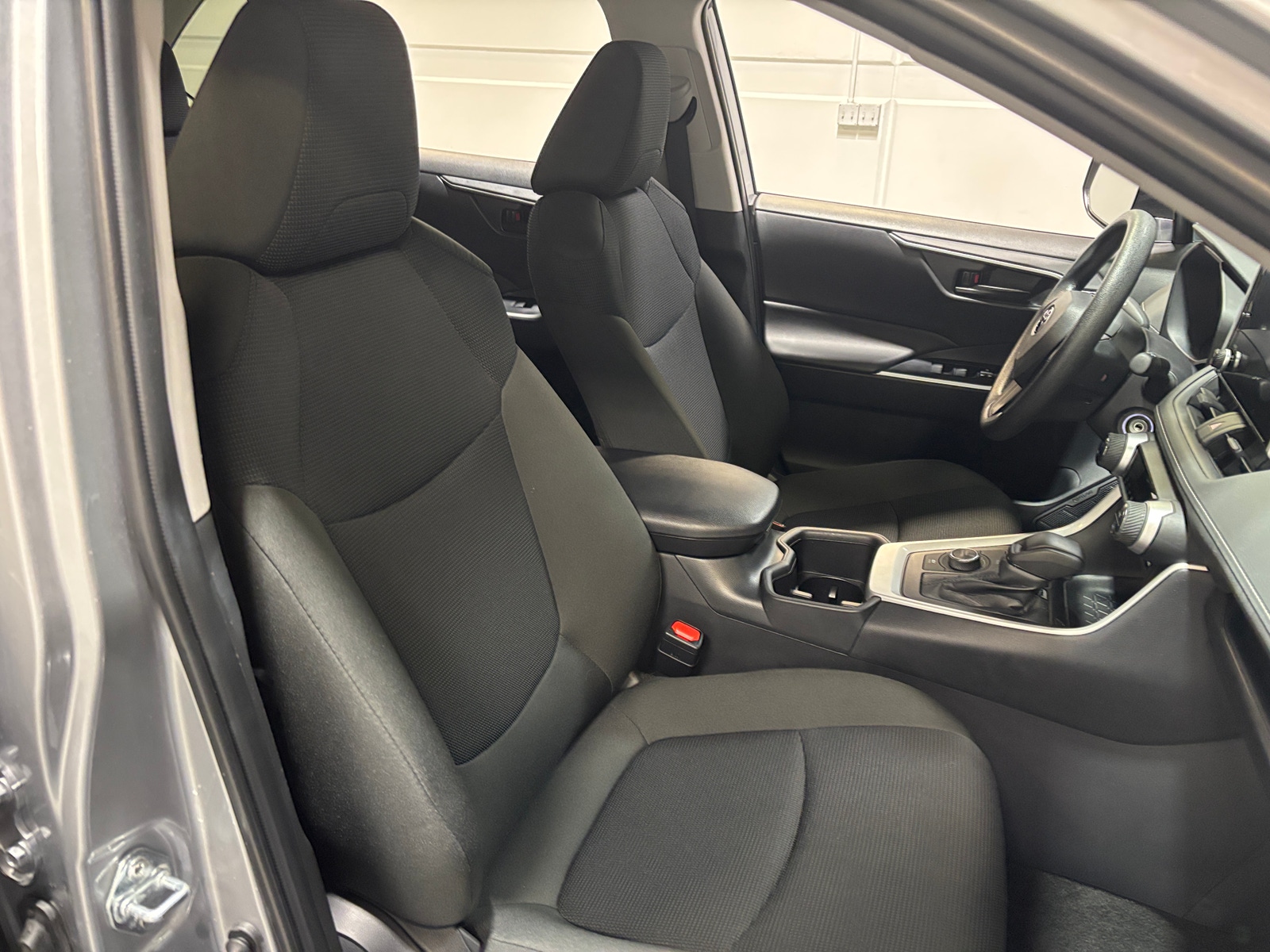 Thumbnail: 2025 Toyota RAV4 - 2