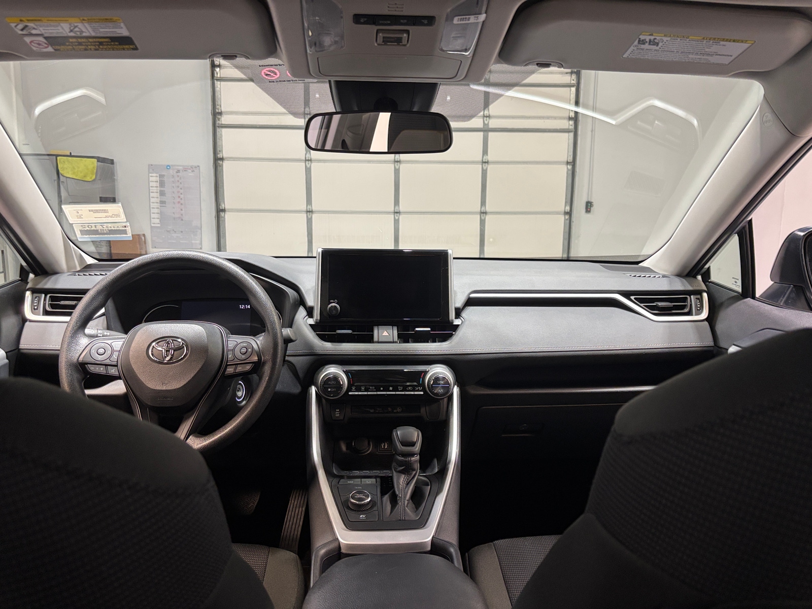 Thumbnail: 2025 Toyota RAV4 - 3