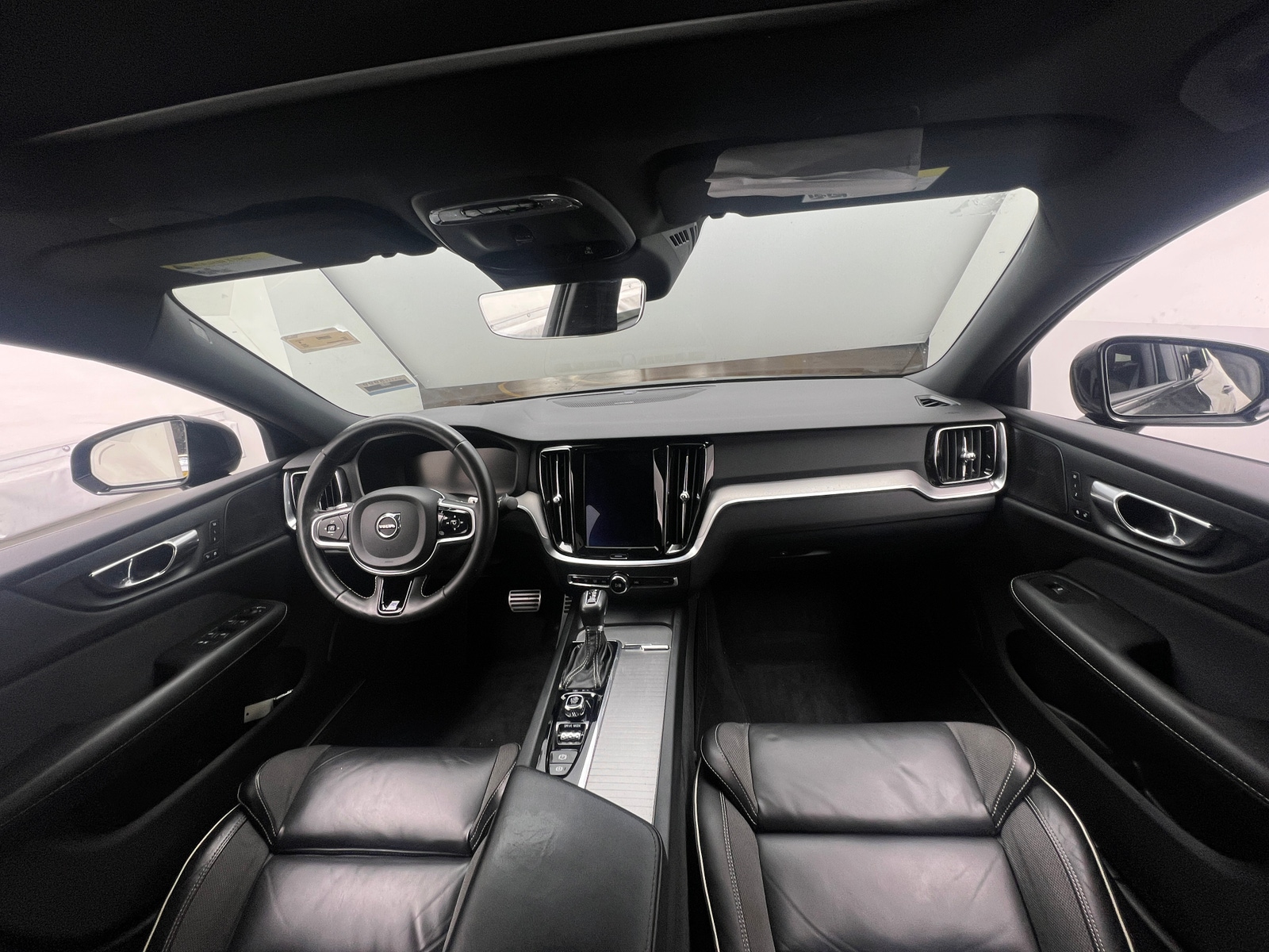 Thumbnail: 2019 Volvo S60 - 2