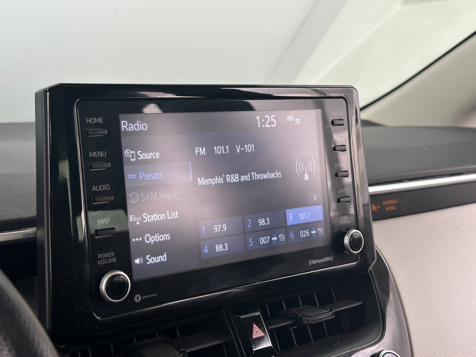 Thumbnail: 2022 Toyota Corolla - 4