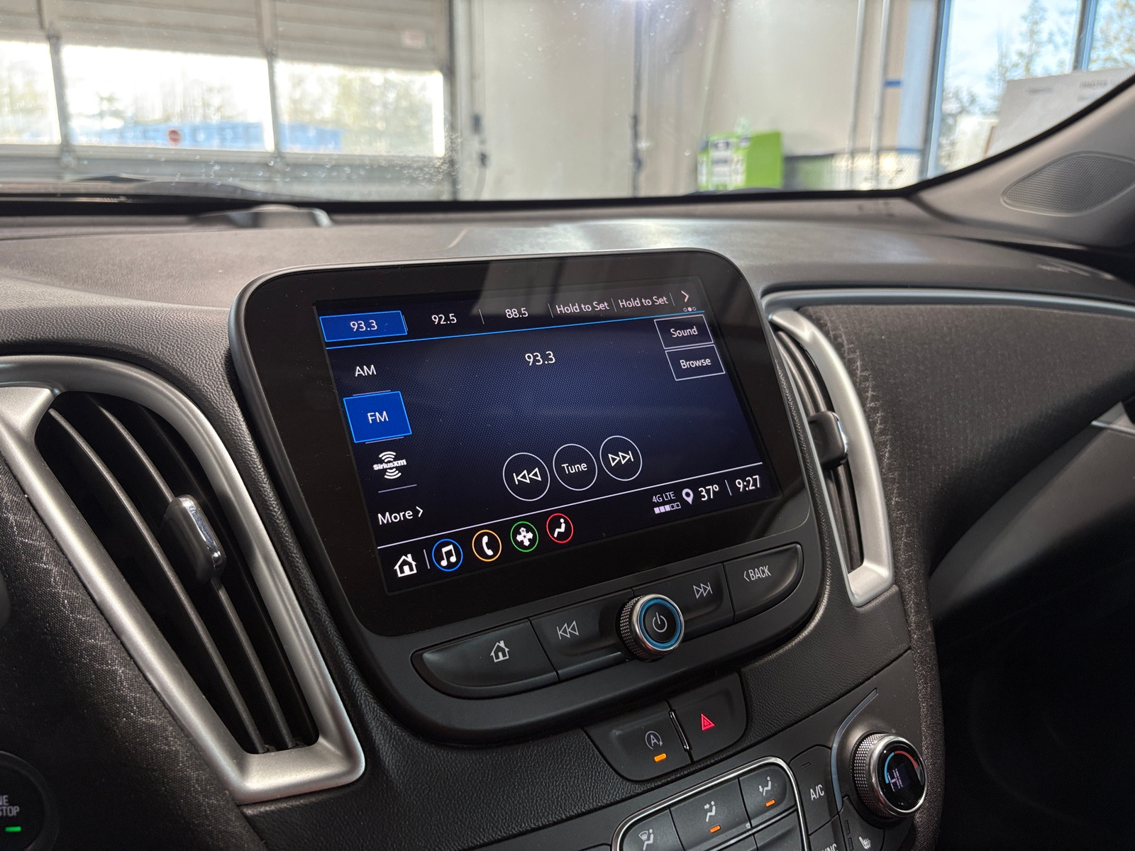 Thumbnail: 2024 Chevrolet Malibu - 4