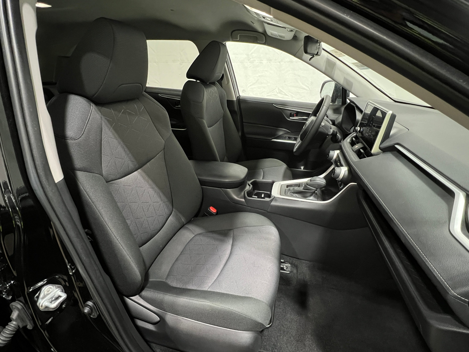 Thumbnail: 2025 Toyota RAV4 - 2