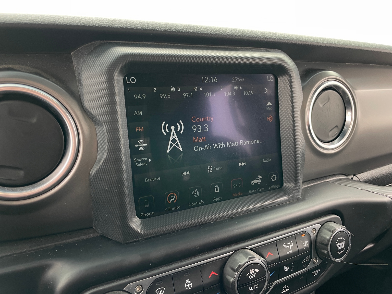 Thumbnail: 2023 Jeep Wrangler - 4