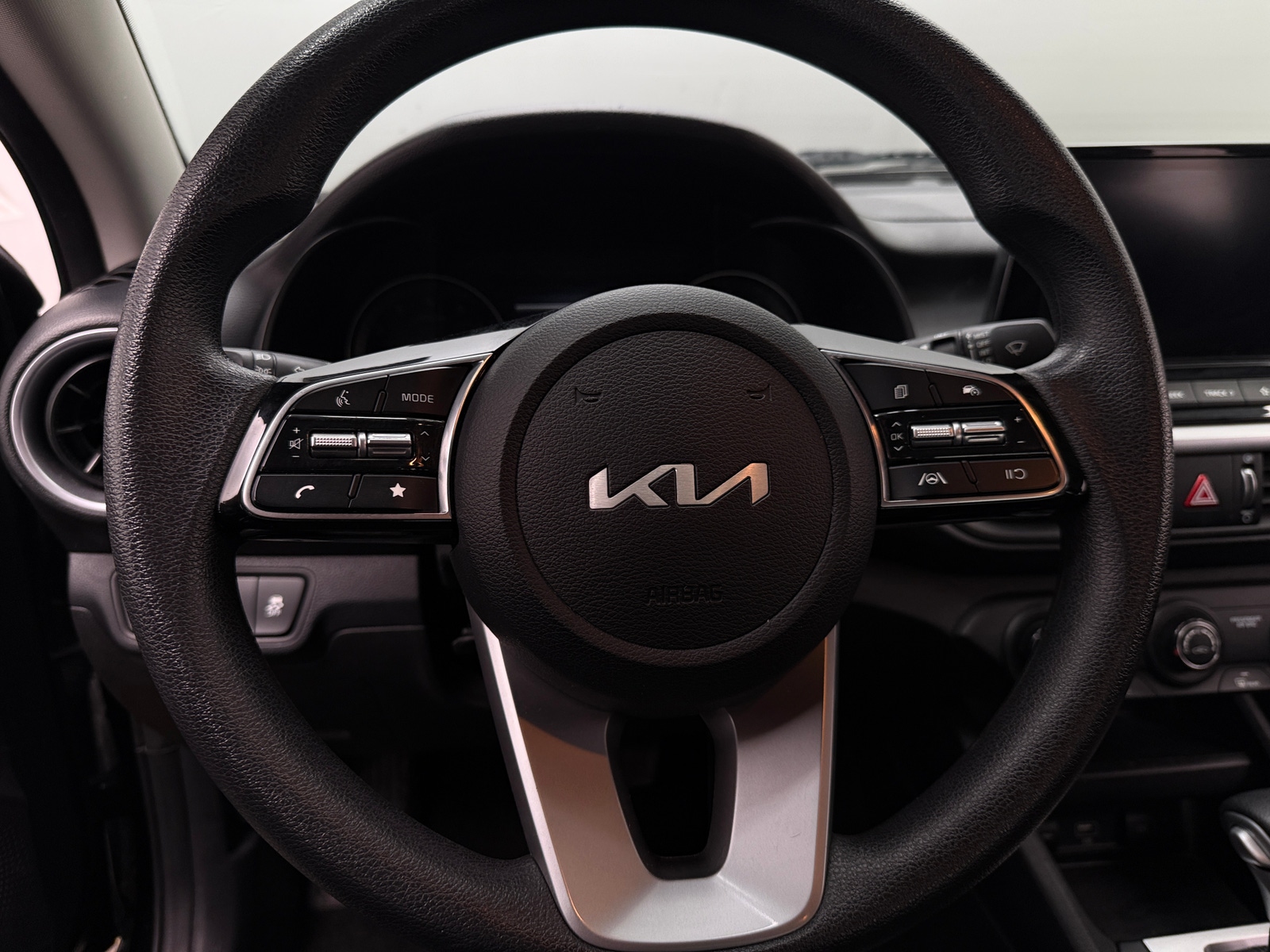 Thumbnail: 2024 Kia Forte - 5