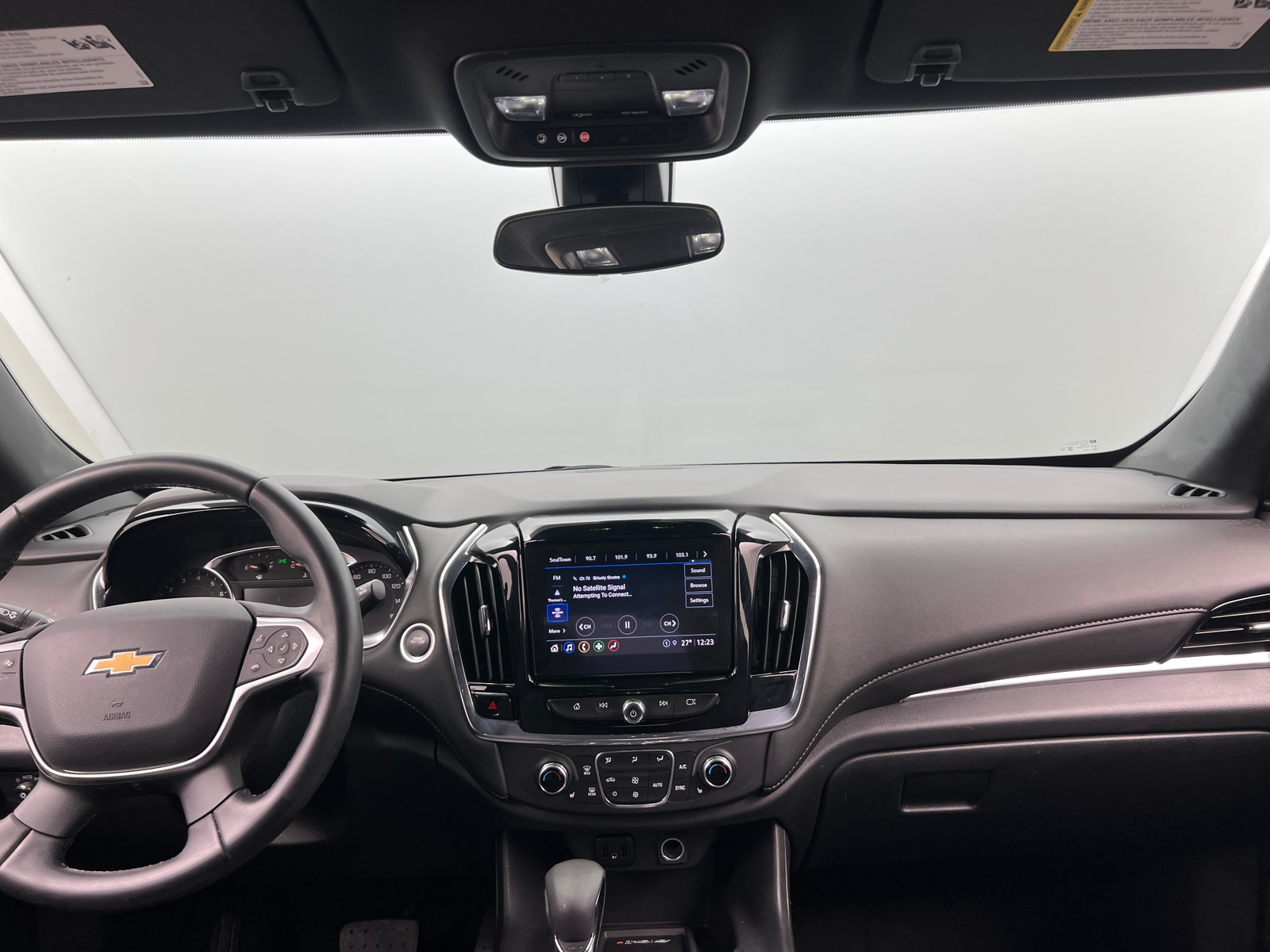 Thumbnail: 2023 Chevrolet Traverse - 3