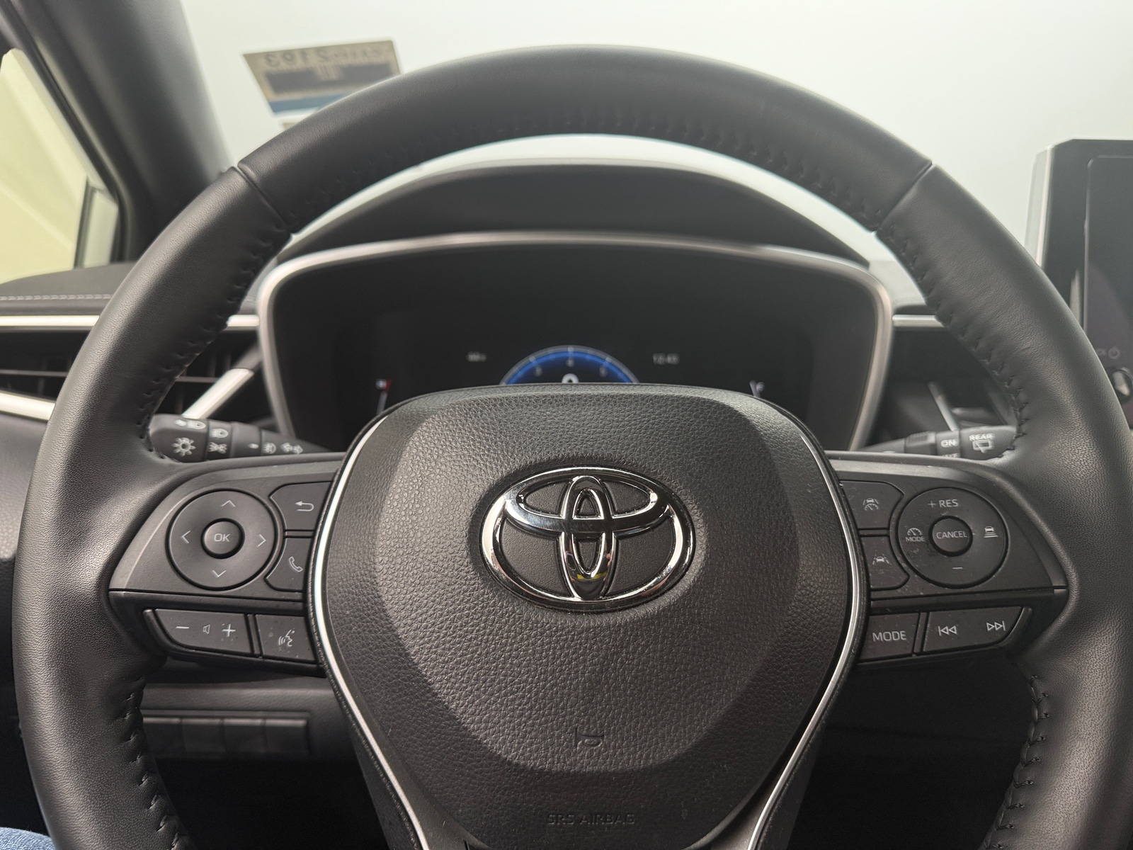 Thumbnail: 2025 Toyota Corolla - 4