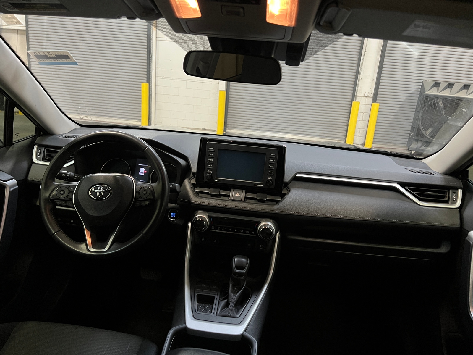 Thumbnail: 2020 Toyota RAV4 - 3