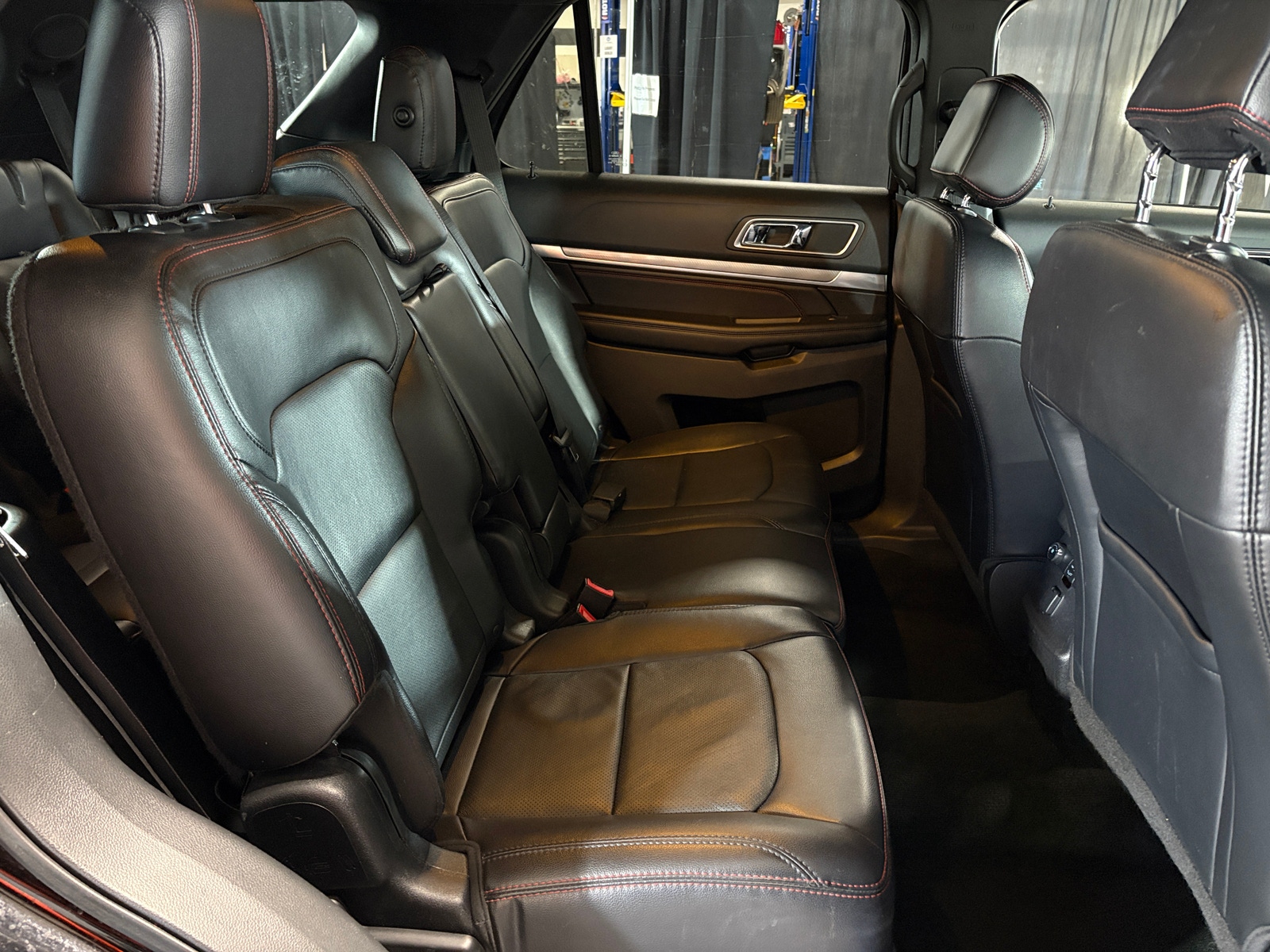 Thumbnail: 2017 Ford Explorer - 5