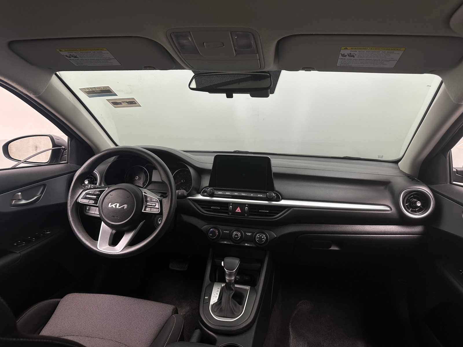 Thumbnail: 2024 Kia Forte - 3