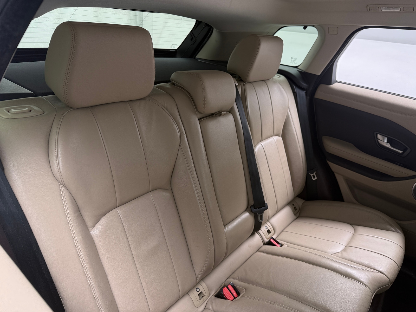 Thumbnail: 2017 Land Rover Range Rover Evoque - 5