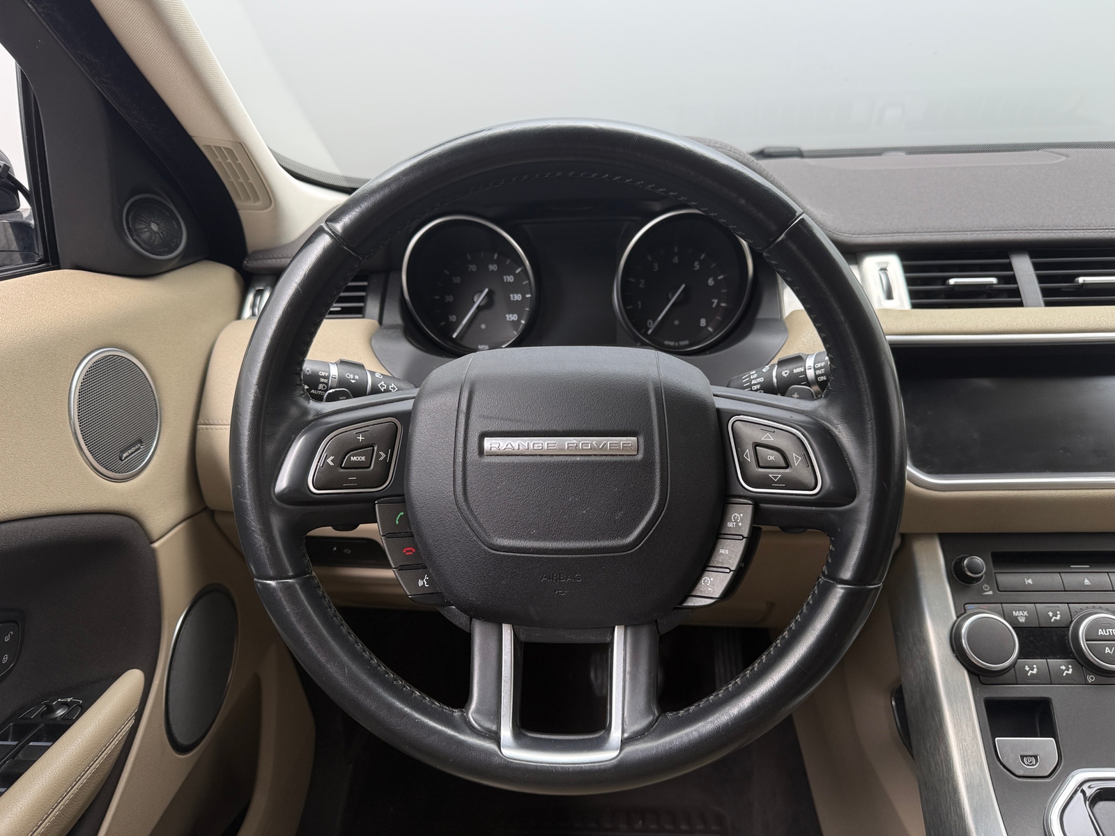 Thumbnail: 2017 Land Rover Range Rover Evoque - 4