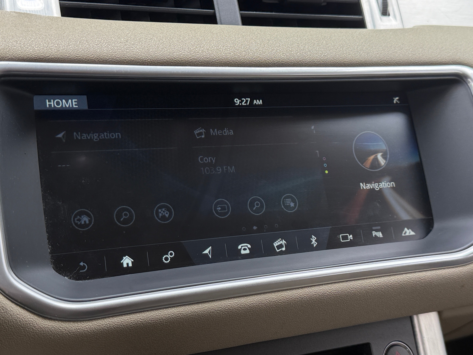 Thumbnail: 2017 Land Rover Range Rover Evoque - 3