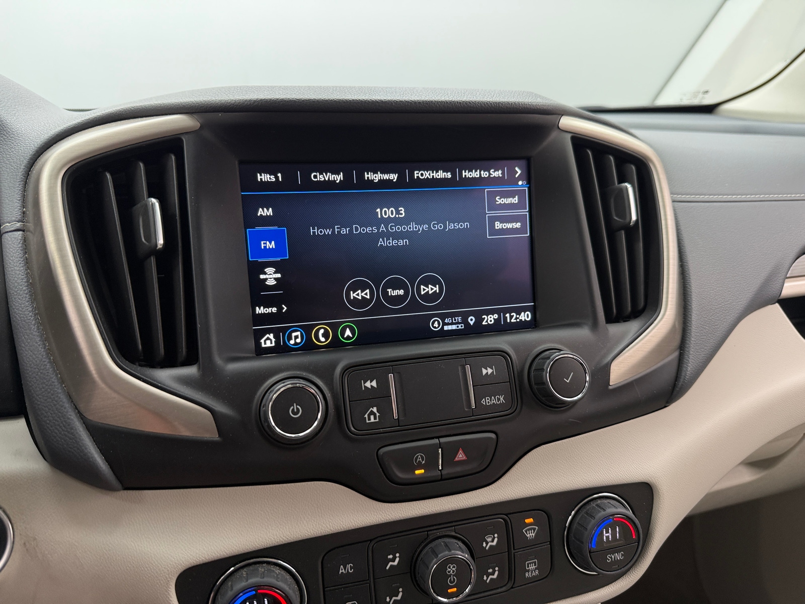 Thumbnail: 2022 GMC Terrain - 3