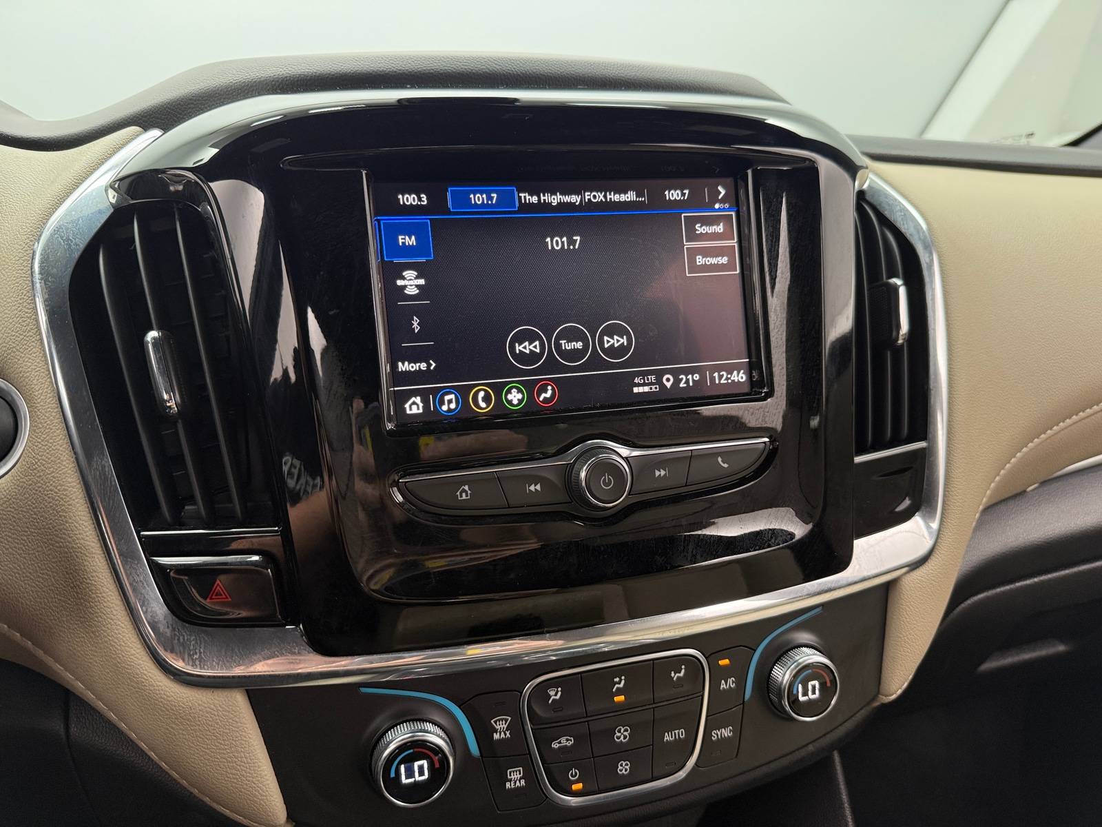 Thumbnail: 2023 Chevrolet Traverse - 4