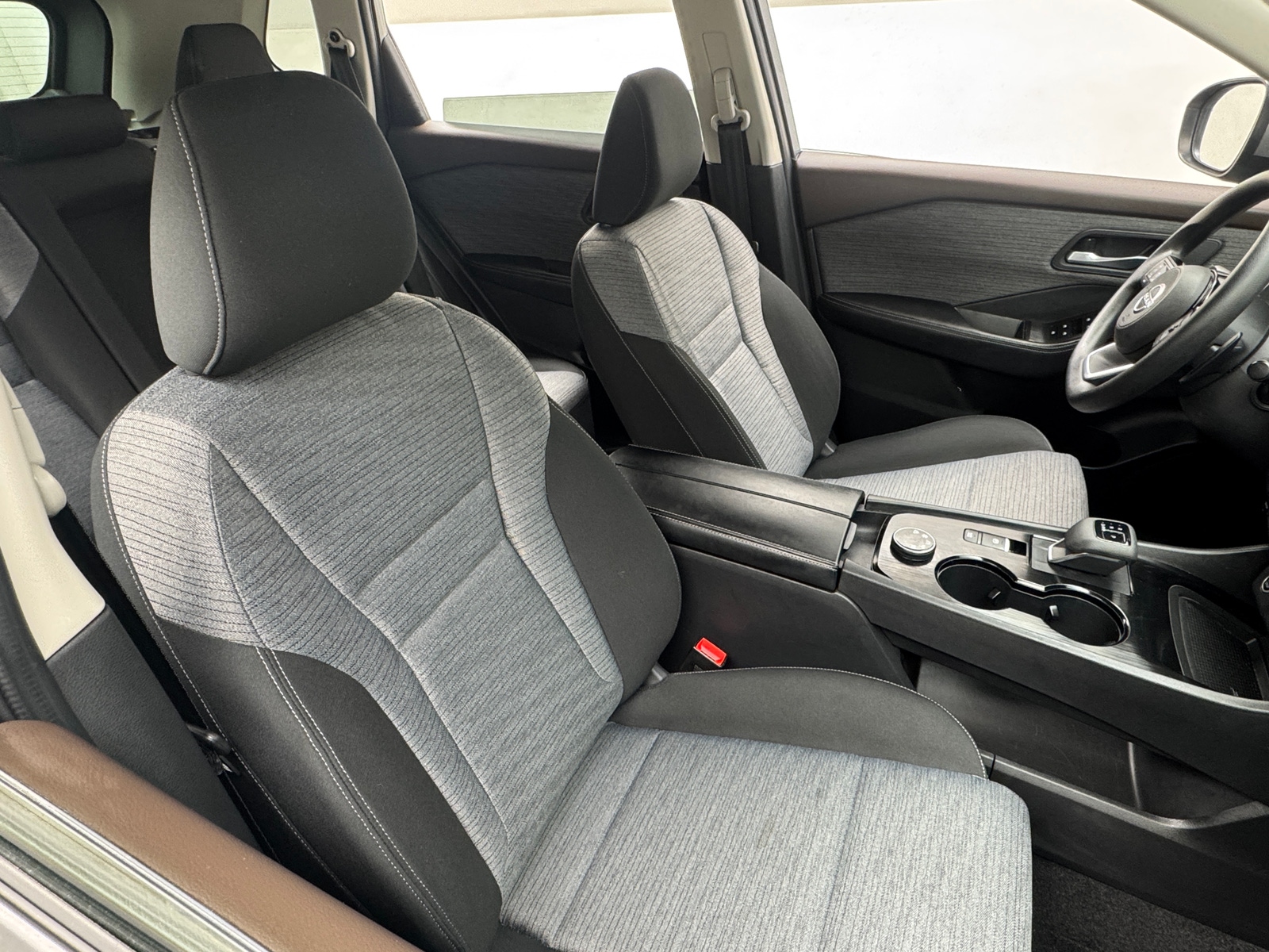 Thumbnail: 2023 Nissan Rogue - 2