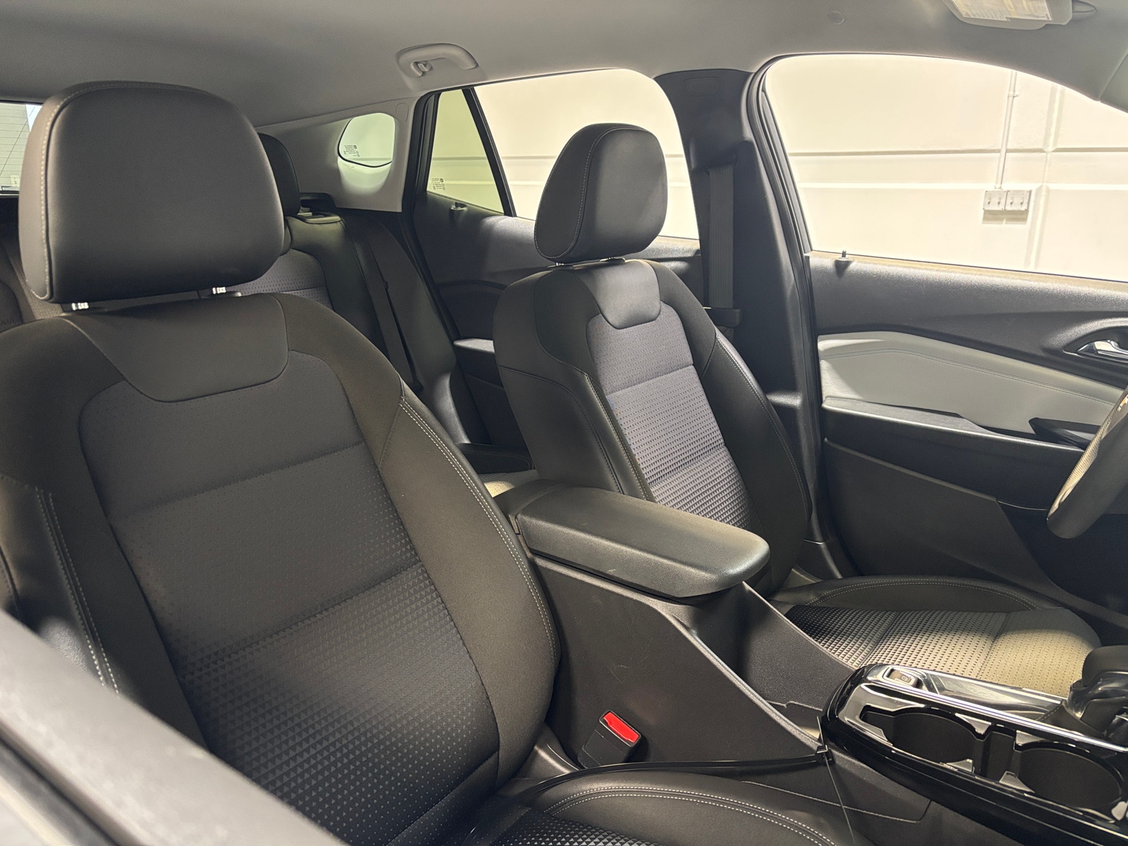 Thumbnail: 2025 Chevrolet Trax - 2