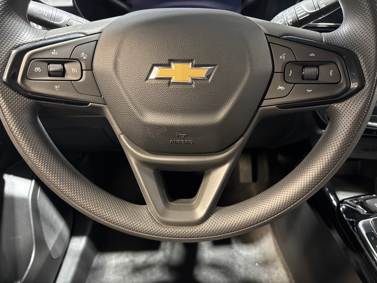 Thumbnail: 2025 Chevrolet Trax - 5