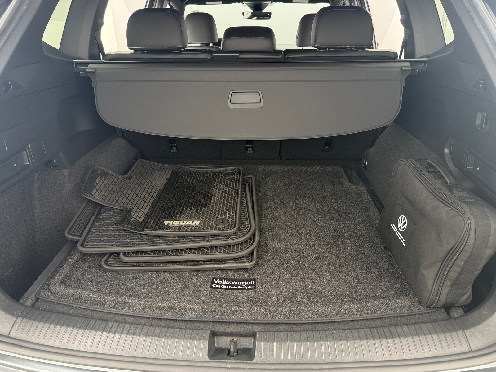 Thumbnail: 2022 Volkswagen Tiguan - 6