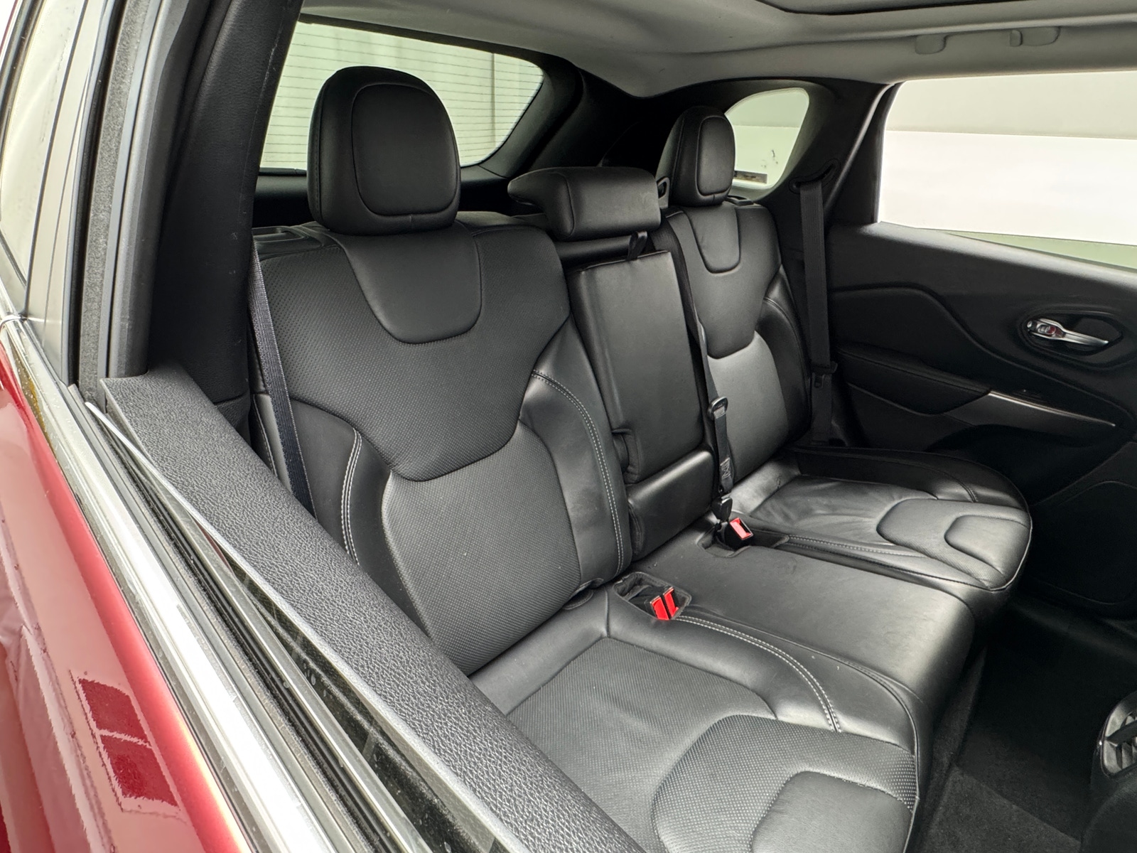 Thumbnail: 2020 Jeep Cherokee - 5