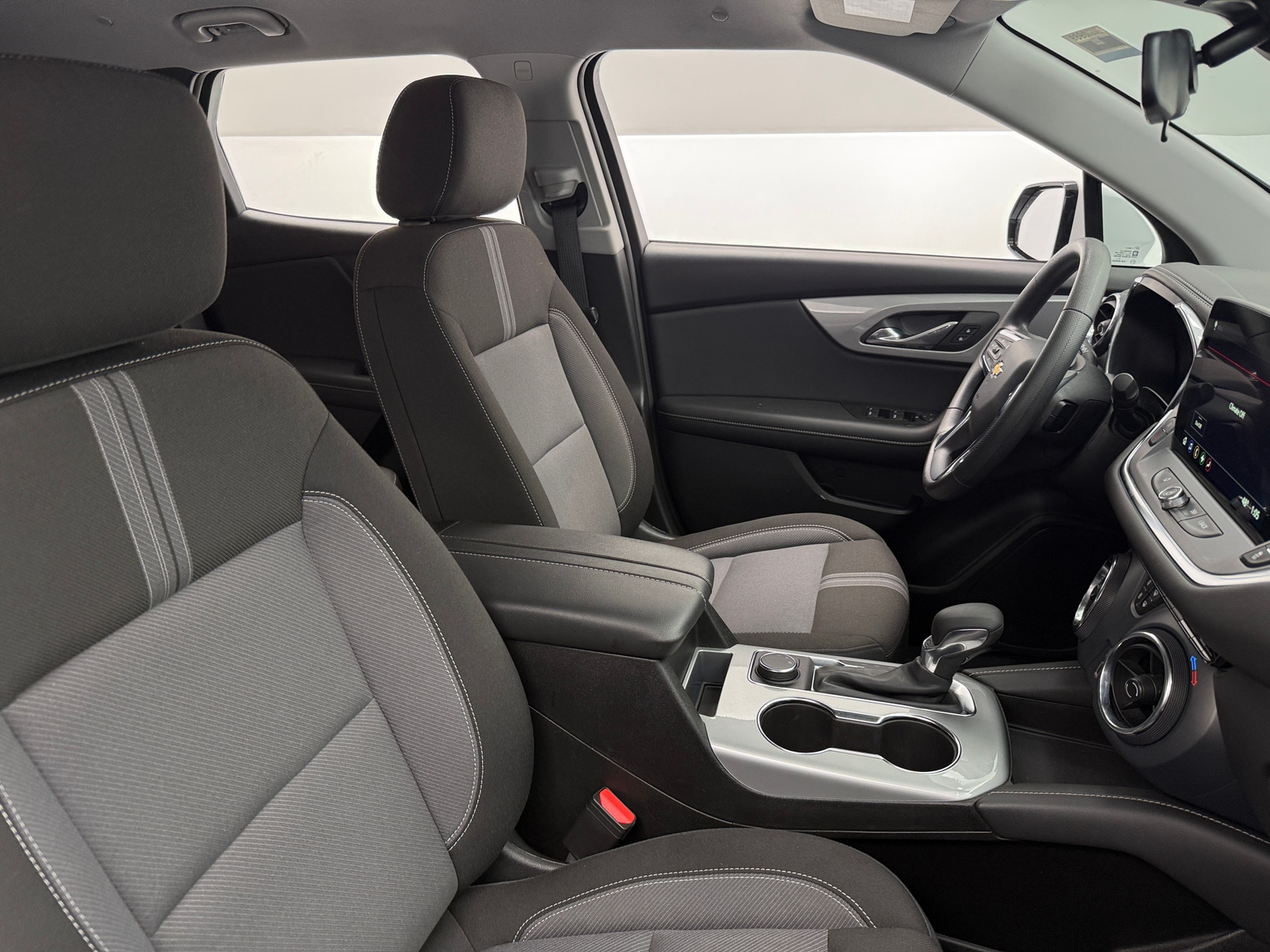 Thumbnail: 2025 Chevrolet Blazer - 2